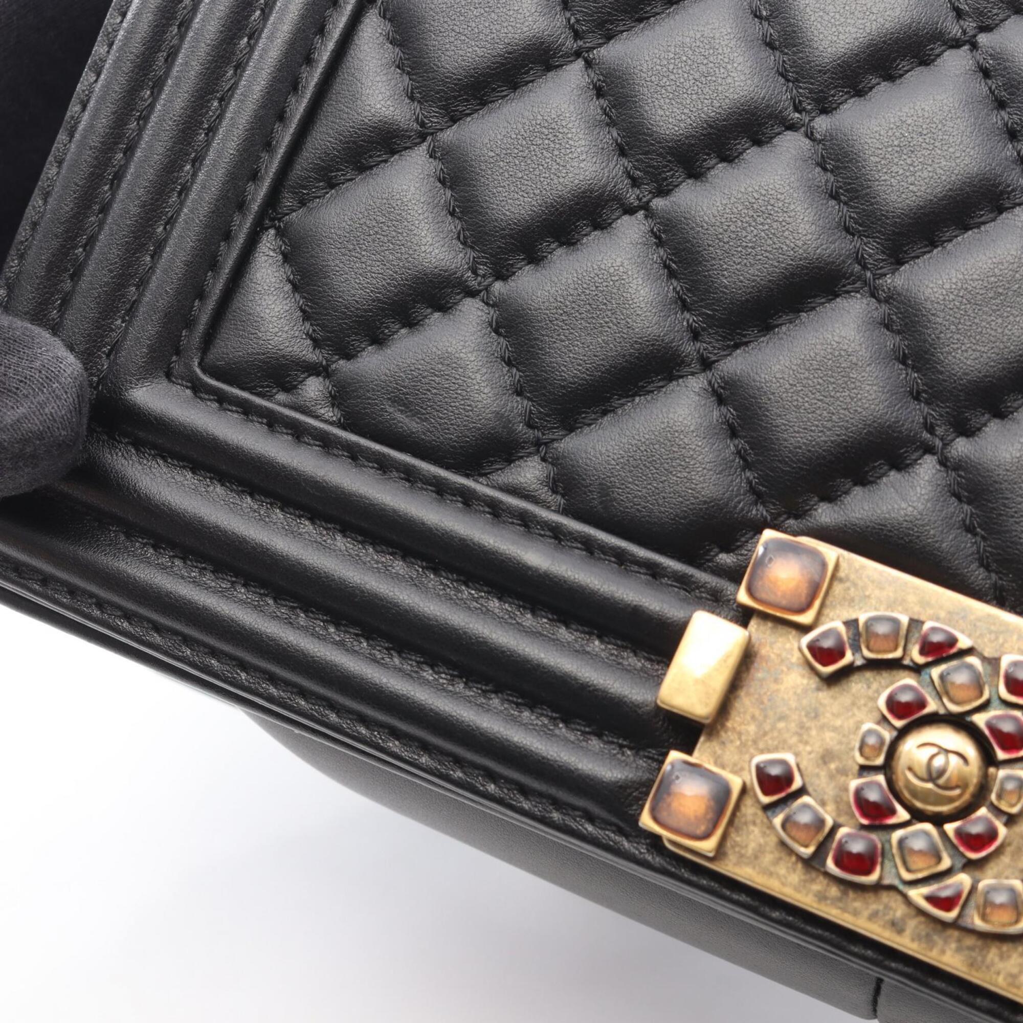 Chanel Black Leather Handbag Shoulder Bag (Pre-Owned)