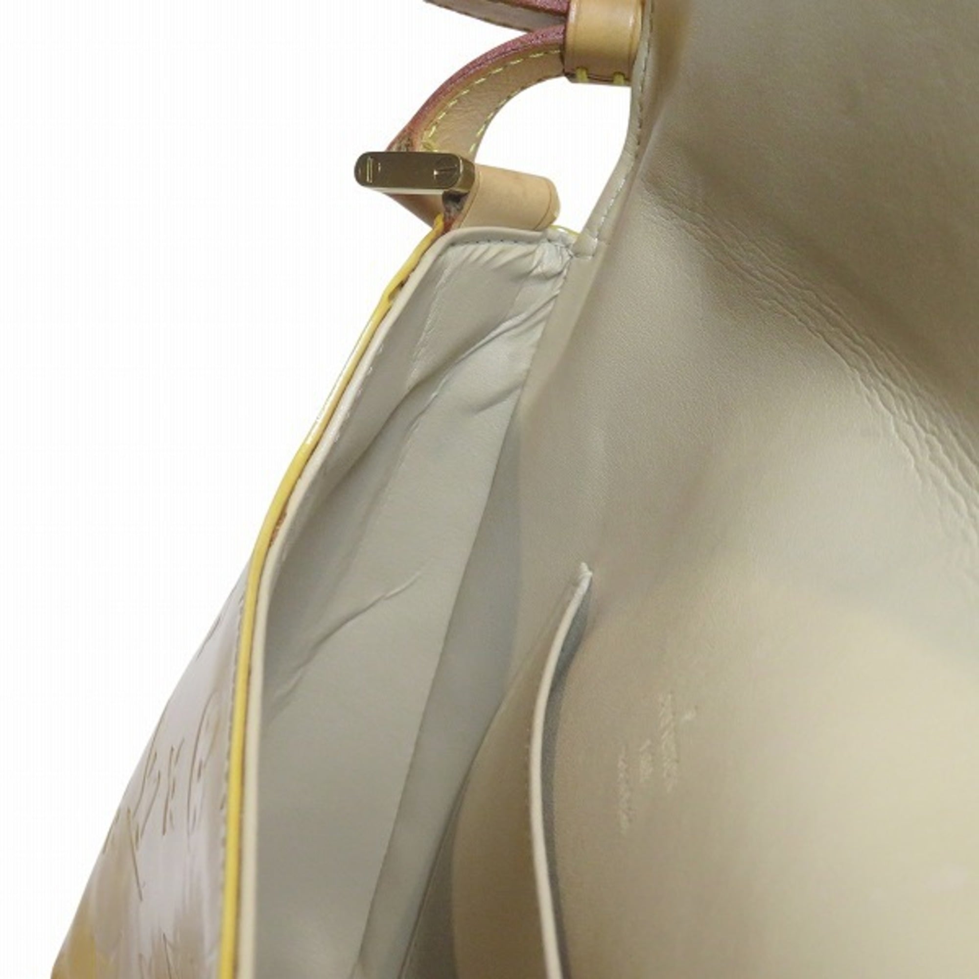 Louis Vuitton Jaune Leather Handbag Shoulder Bag (Pre-Owned)