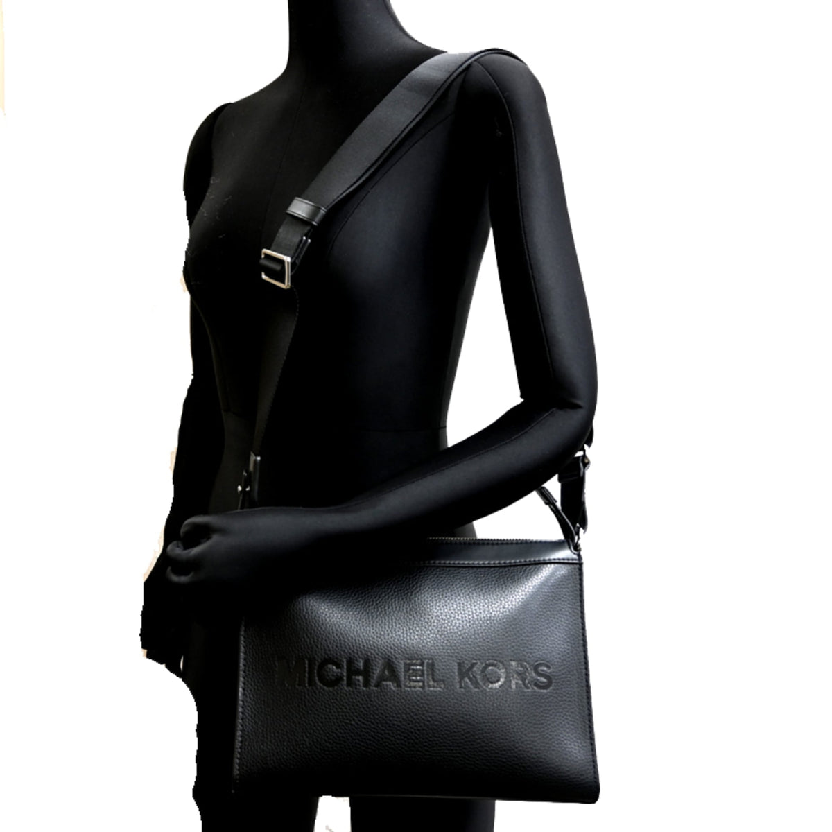 Michael Kors Black Leather Shoulder Bag (Pre-Owned)