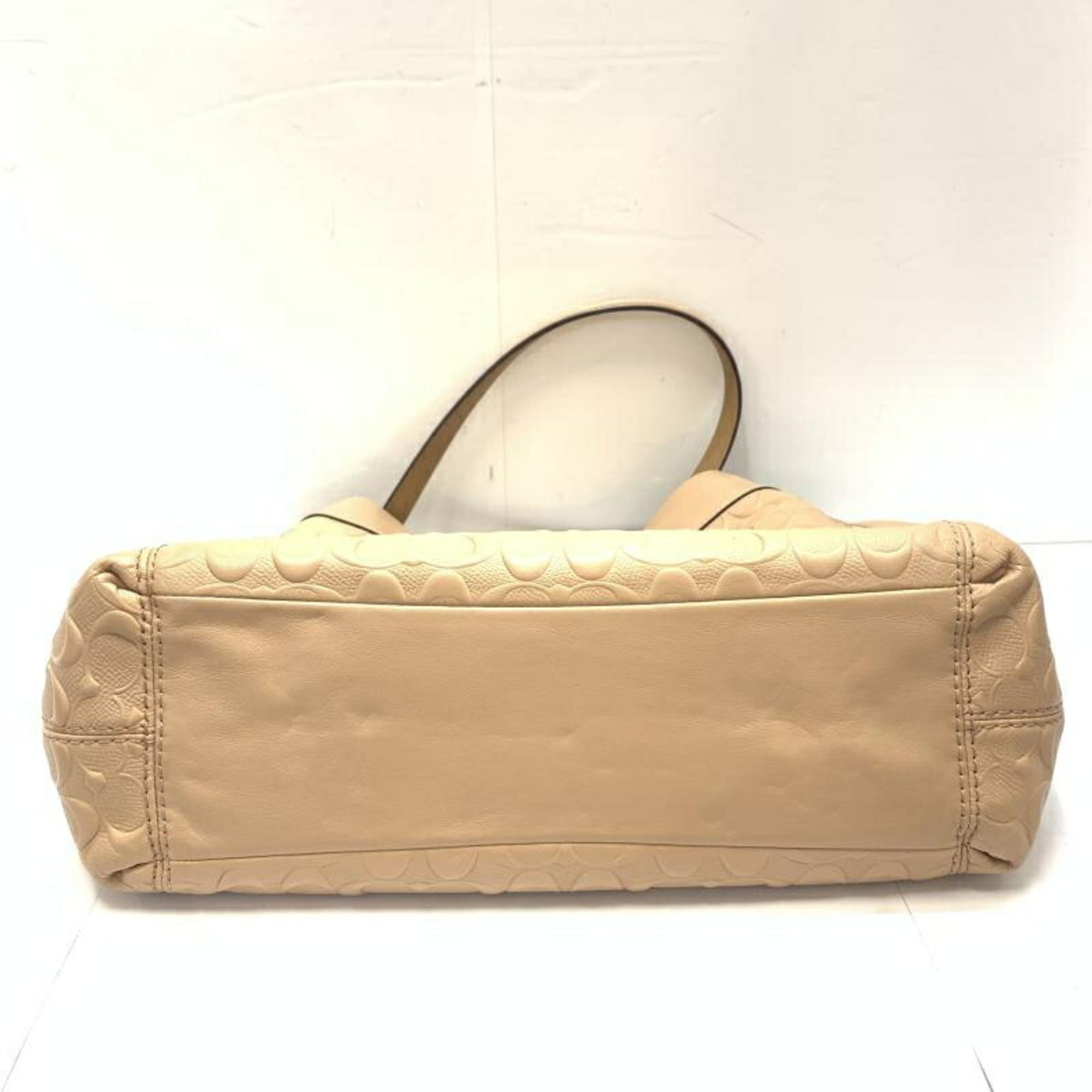 Coach Signature Signature Line Tote Bag (Pre-Owned)