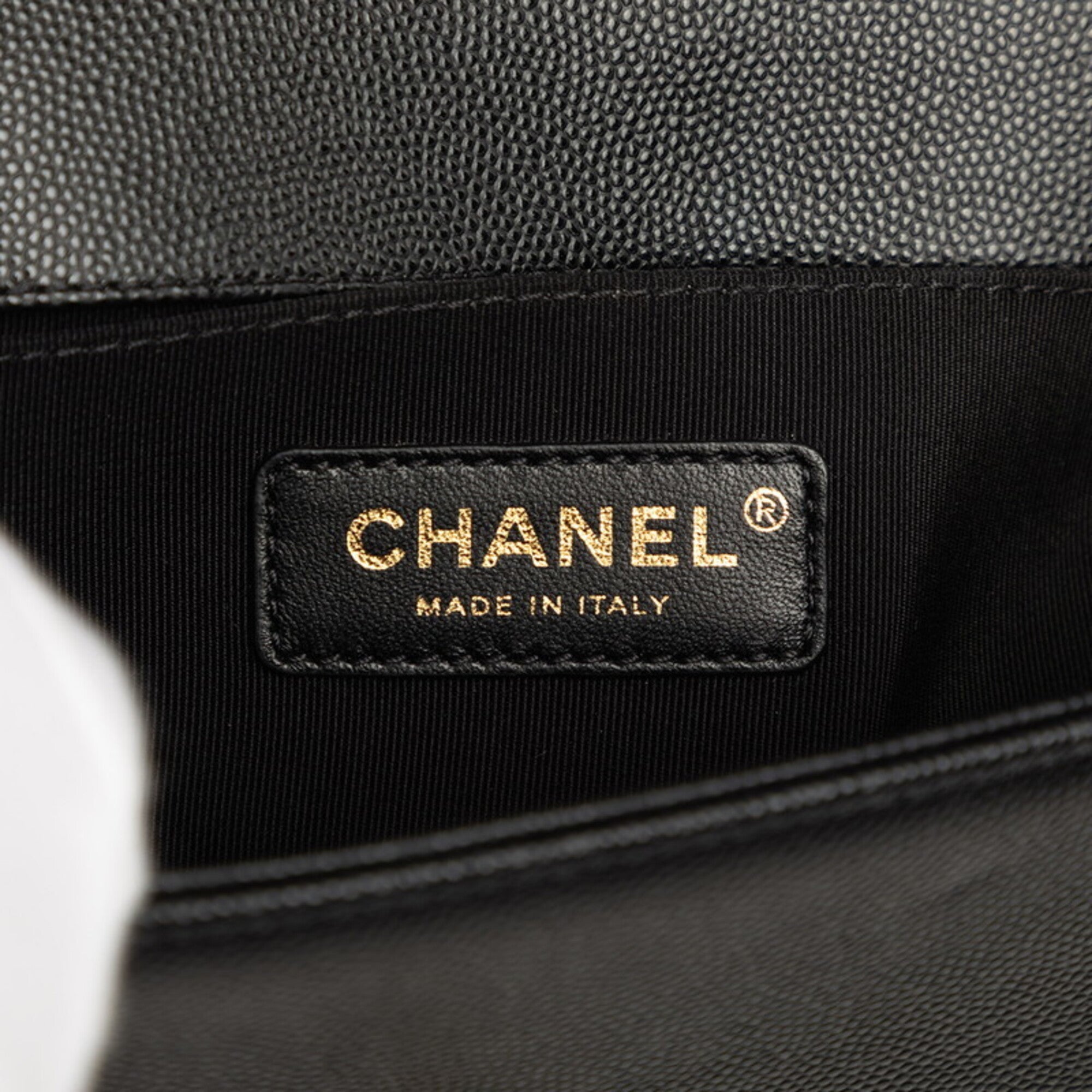 Chanel Black Grained Calfskin Shoulder Bag (Pre-Owned)
