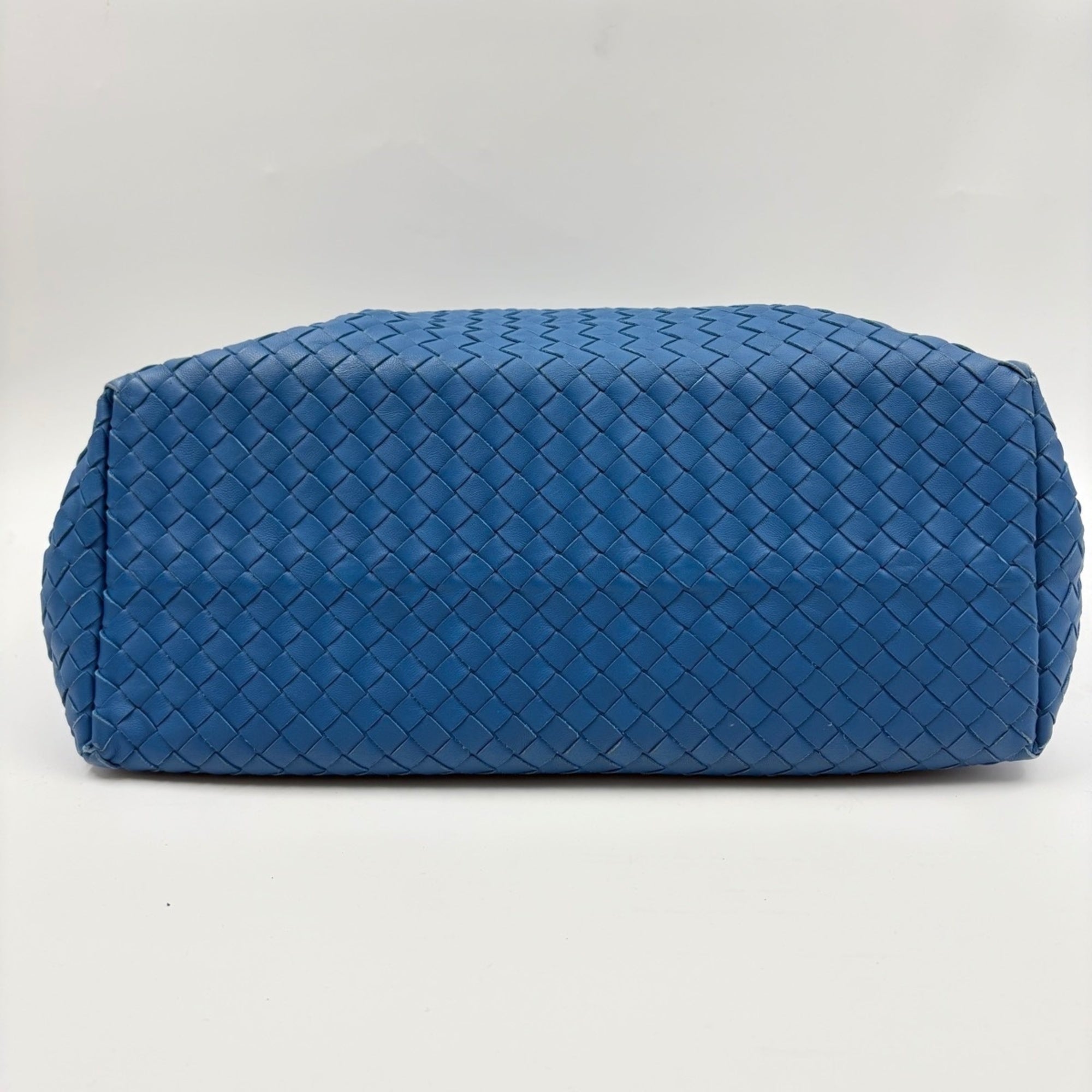 Bottega Veneta Blue Intrecciato Tote Bag (Pre-Owned)