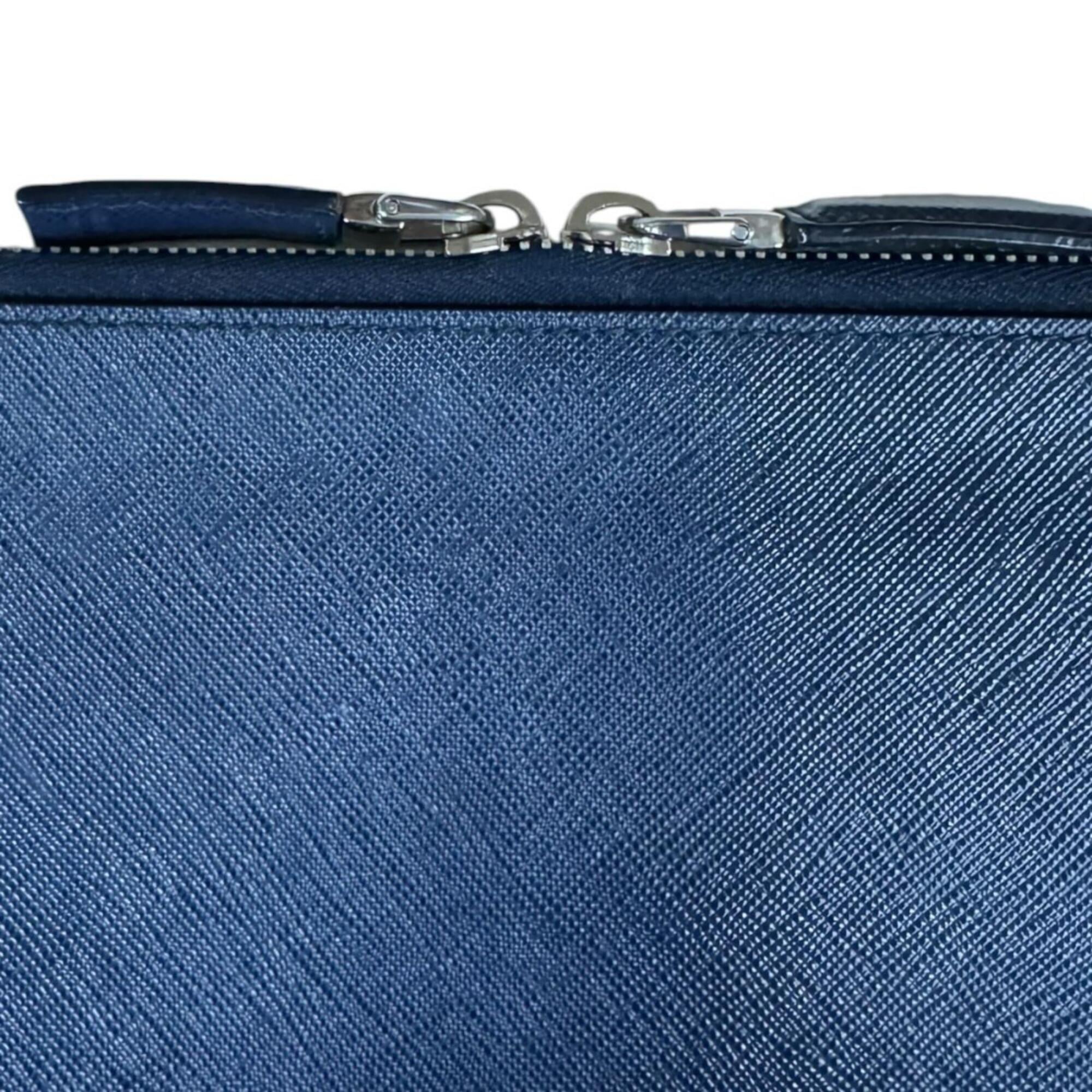 Prada Navy Leather Clutch Bag (Pre-Owned)
