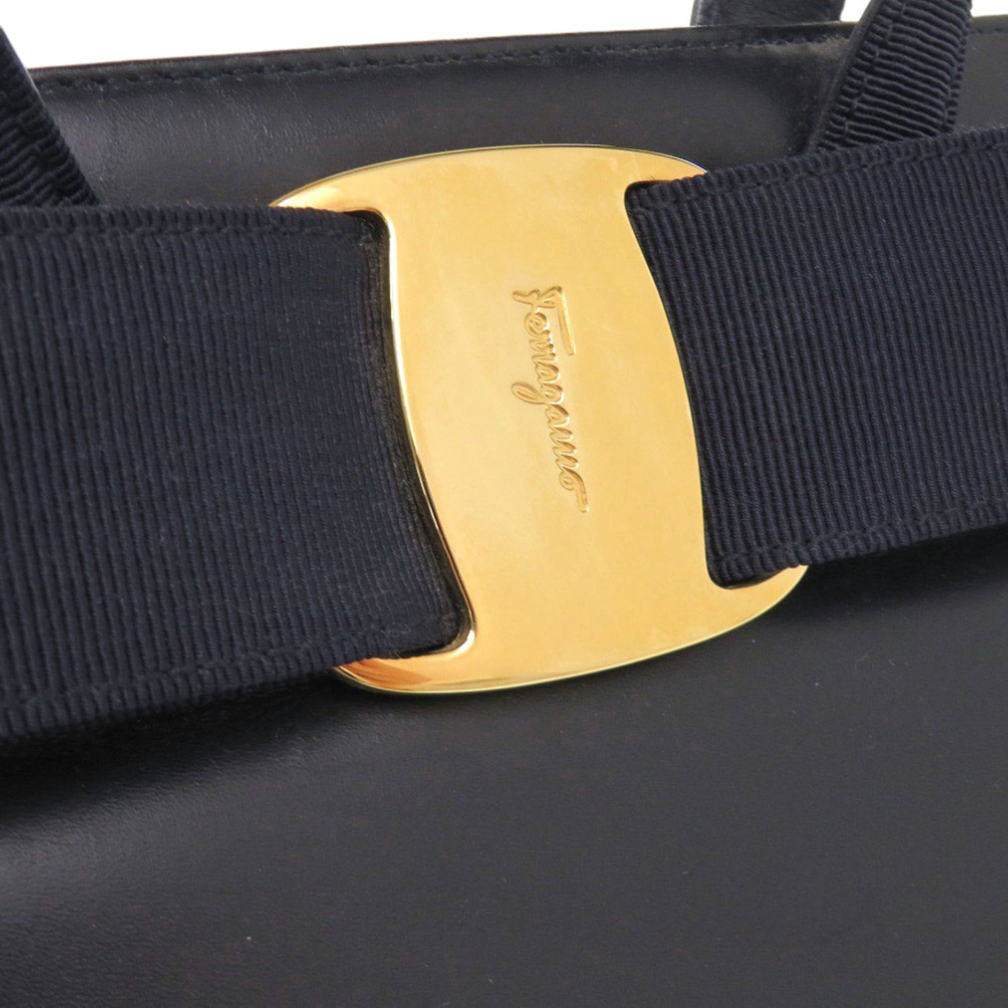 Salvatore Ferragamo Black Navy Leather Handbag Shoulder Bag (Pre-Owned)