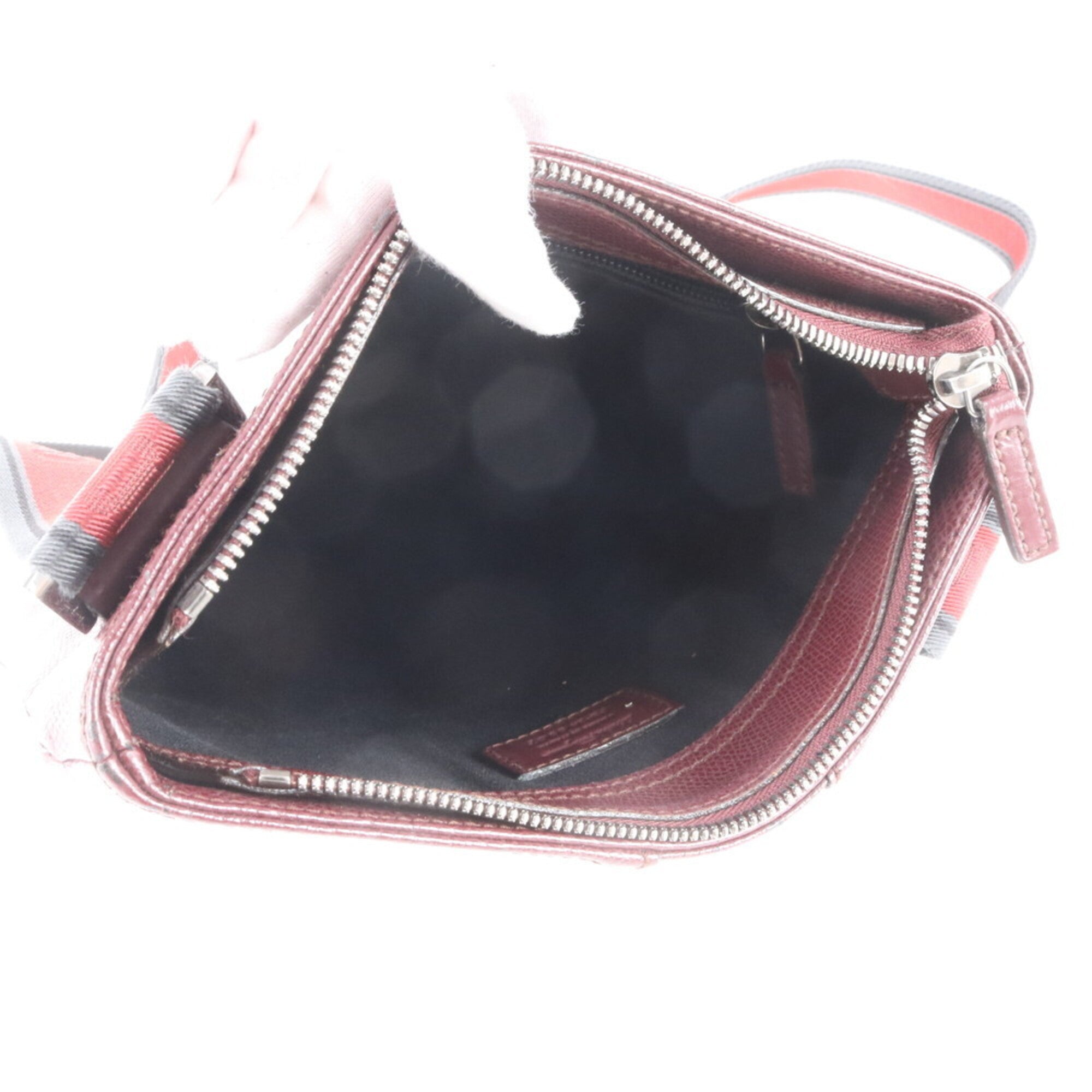 Salvatore Ferragamo Red Color Wine Leather Messenger Bag Shoulder Bag (Pre-Owned)