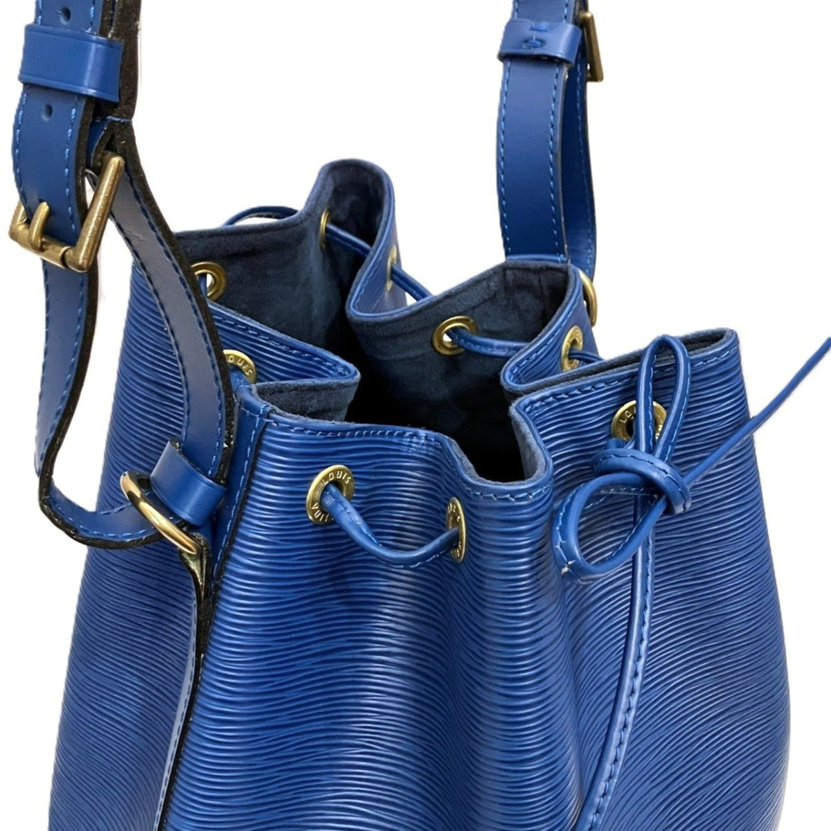 Louis Vuitton Blue Epi Leather Shoulder Bag (Pre-Owned)