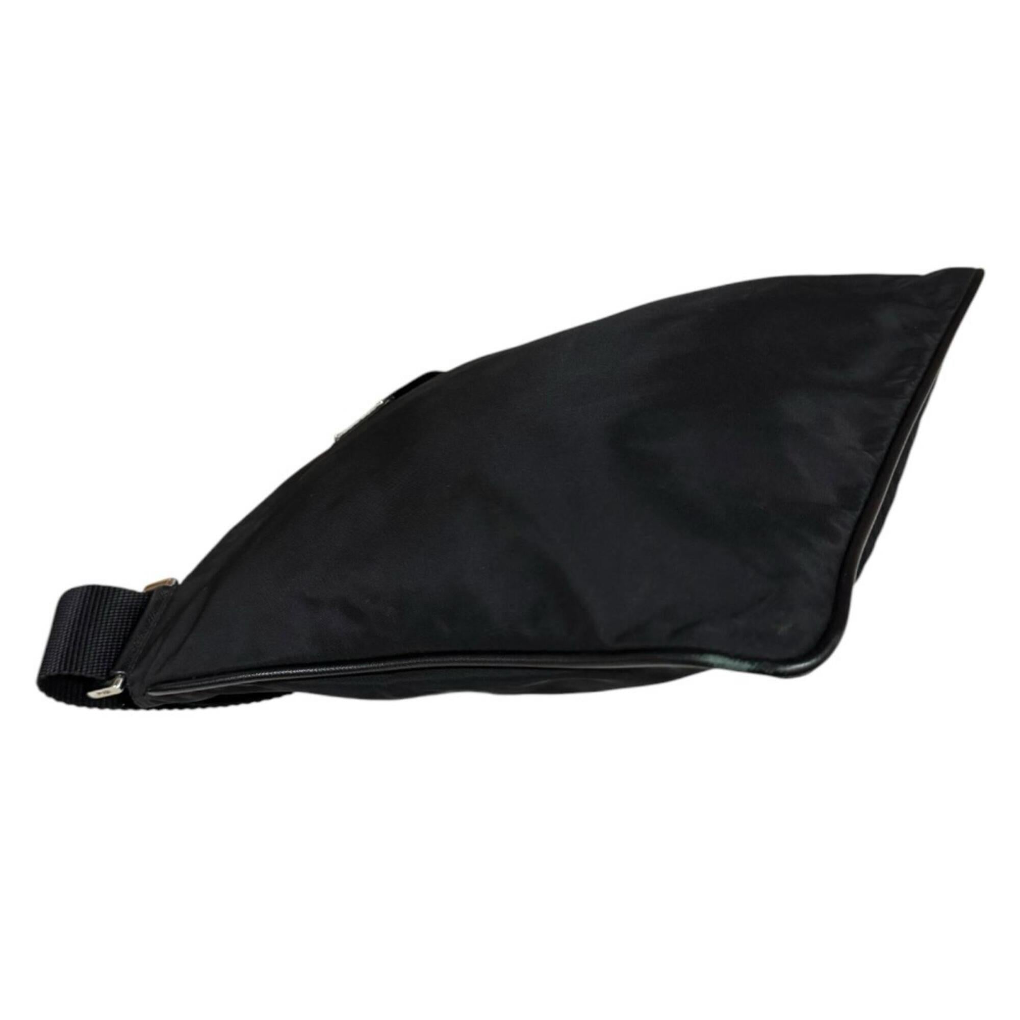 Prada Black Nylon Shoulder Bag (Pre-Owned)