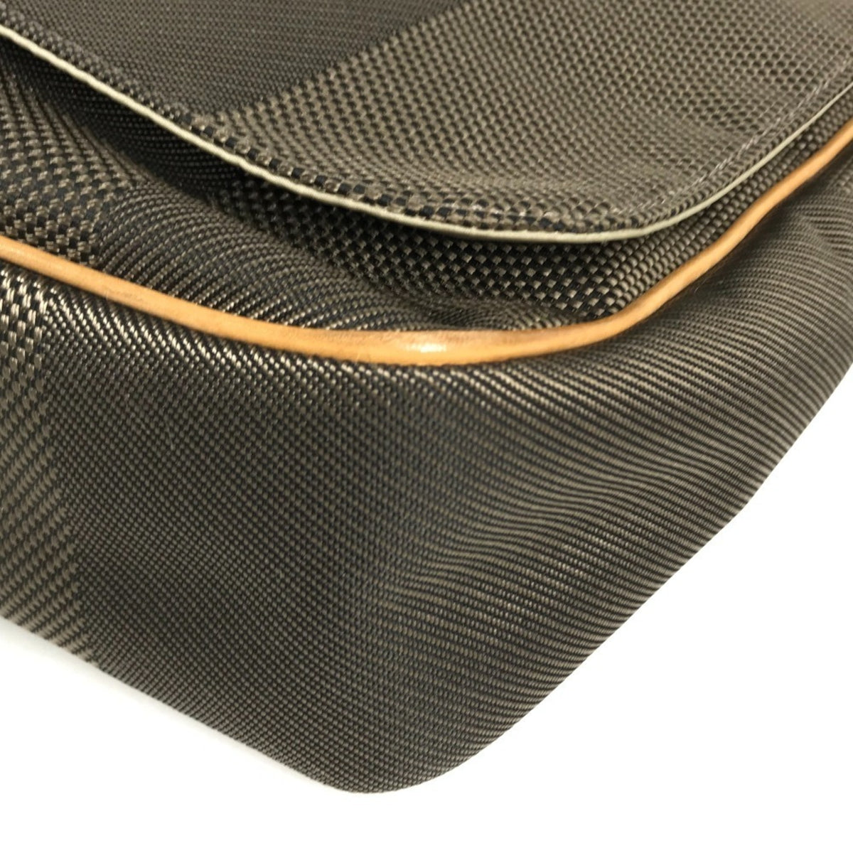 Louis Vuitton Khaki Damier Geant Messenger Bag Shoulder Bag (Pre-Owned)