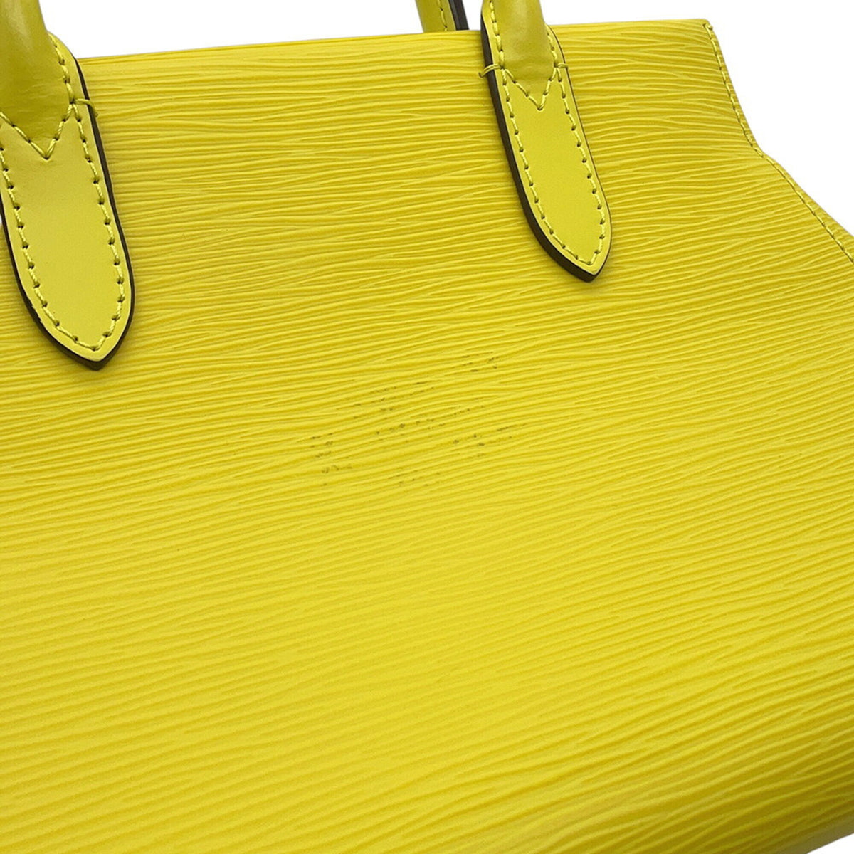 Louis Vuitton Epi Pistache Handbag (Pre-Owned)