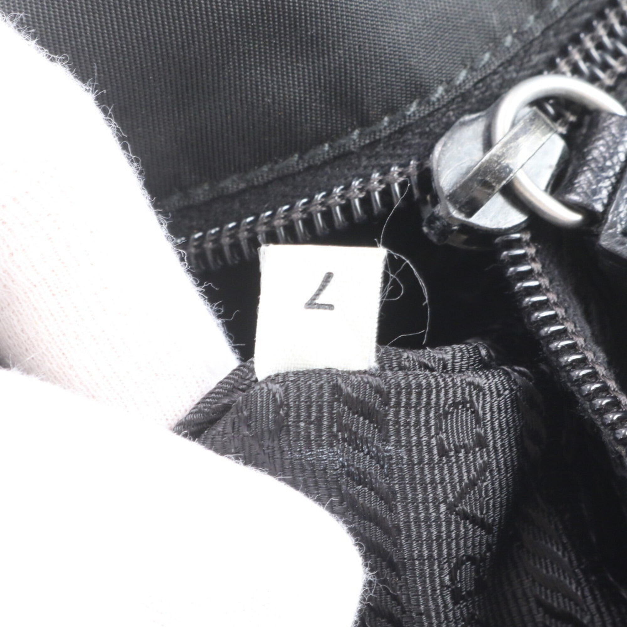 Prada Black Leather Nylon Shoulder Bag Tote Bag (Pre-Owned)