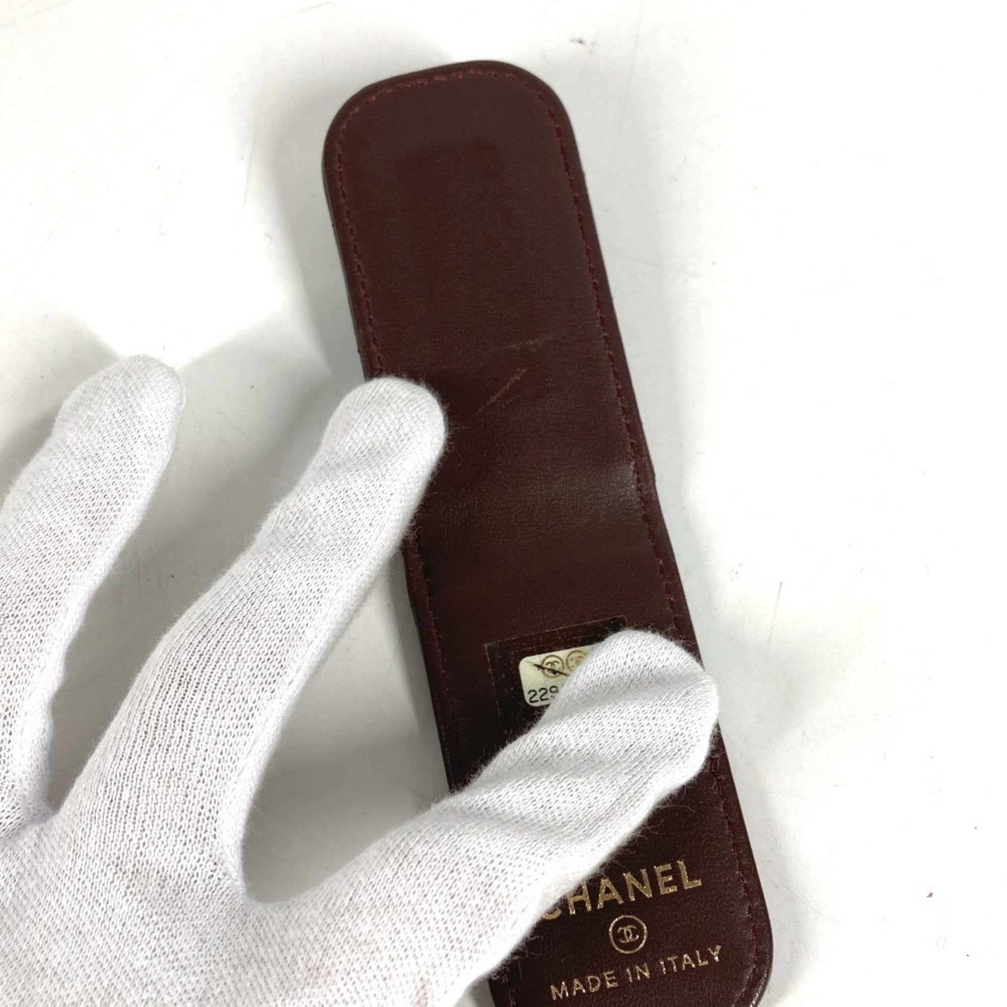 Chanel Black Leather Money Clip (Pre-Owned)