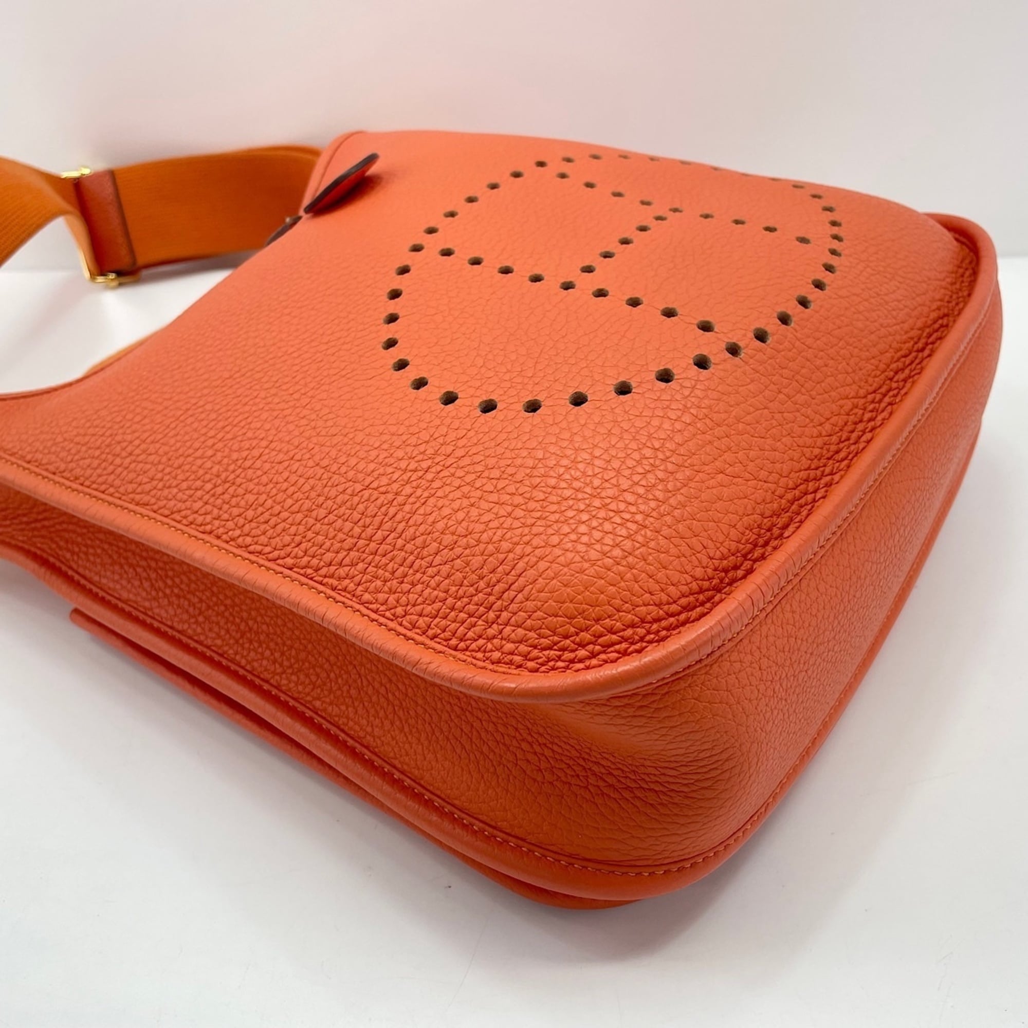 Hermes Evelyne Orange Shoulder Bag (Pre-Owned)