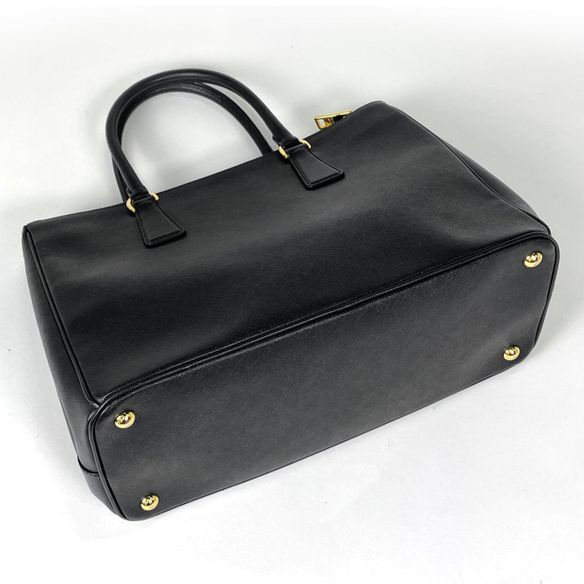 Prada Black Saffiano Handbag (Pre-Owned)
