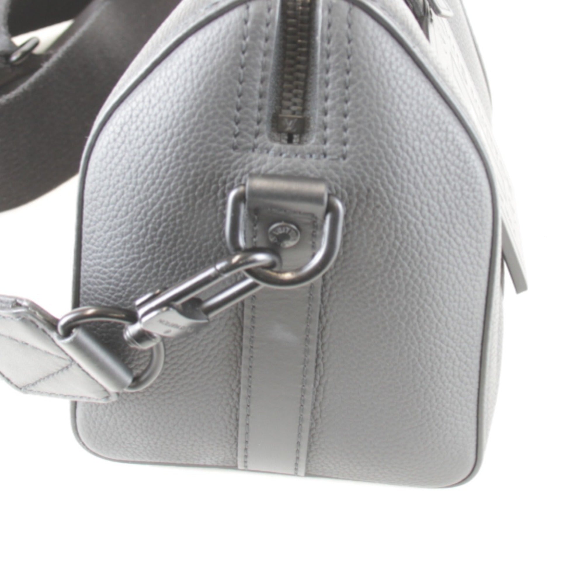 Louis Vuitton Black Leather Shoulder Bag (Pre-Owned)
