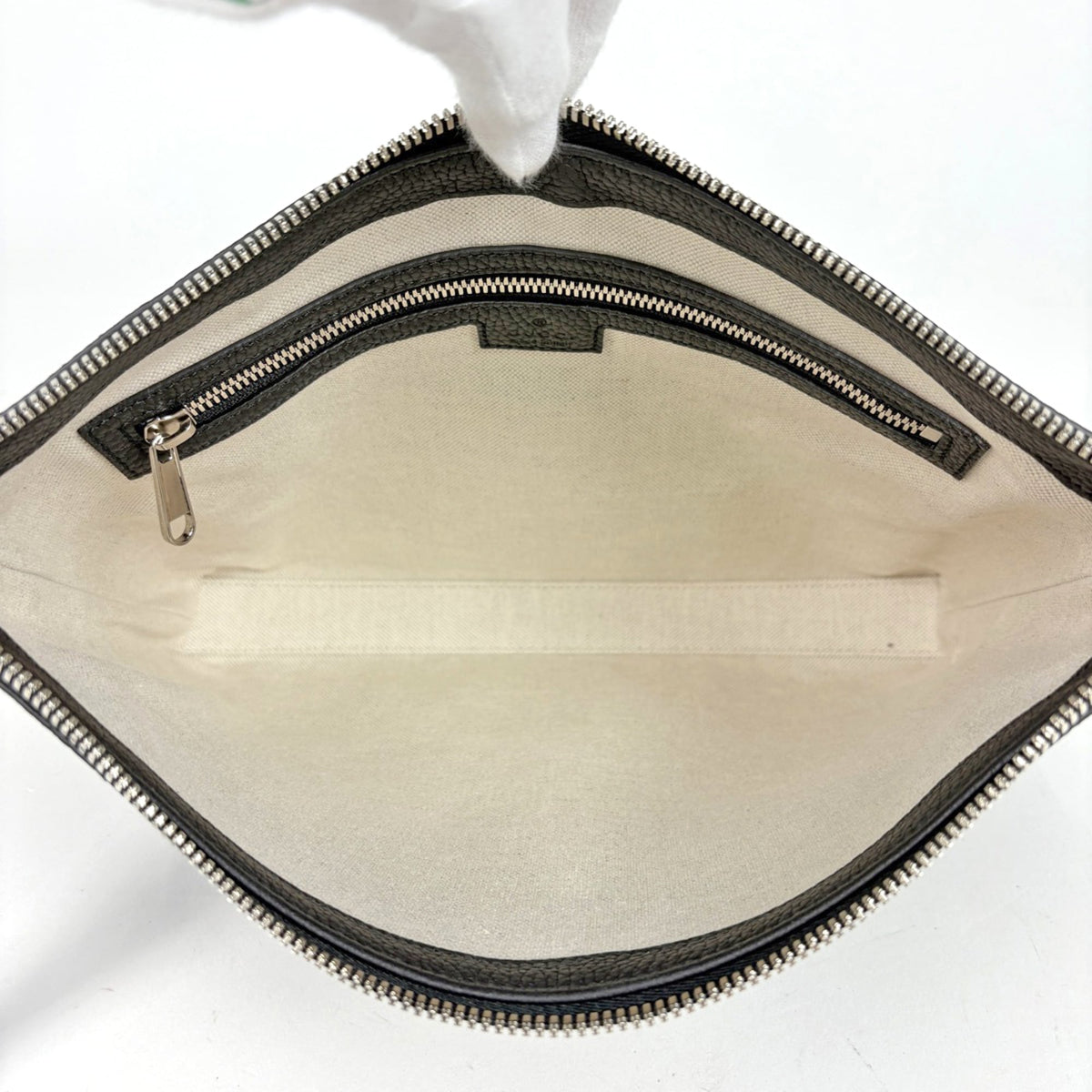 Gucci Black Leather Clutch Bag (Pre-Owned)
