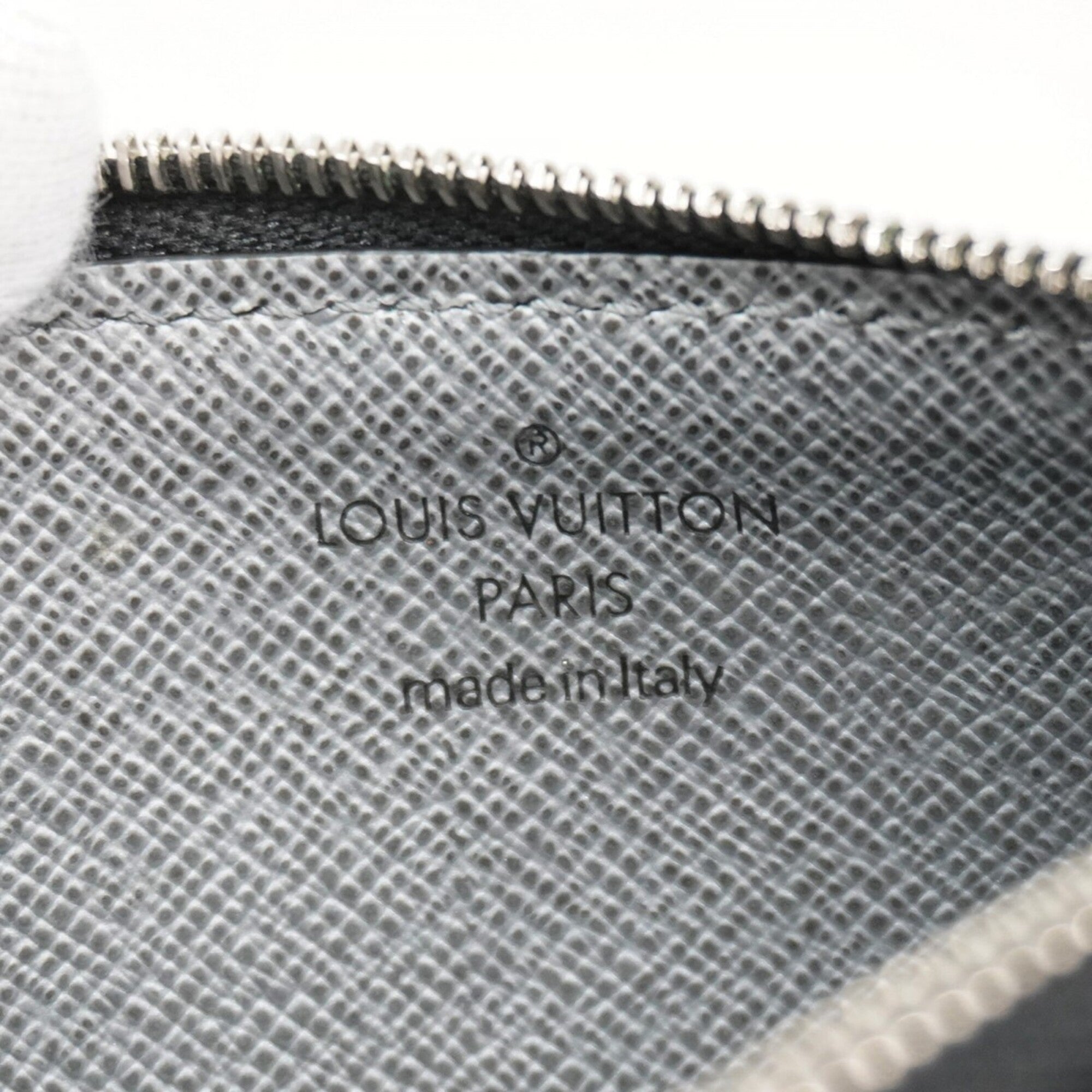 Louis Vuitton Silver Gray Coin Purse/Coin Case (Pre-Owned)