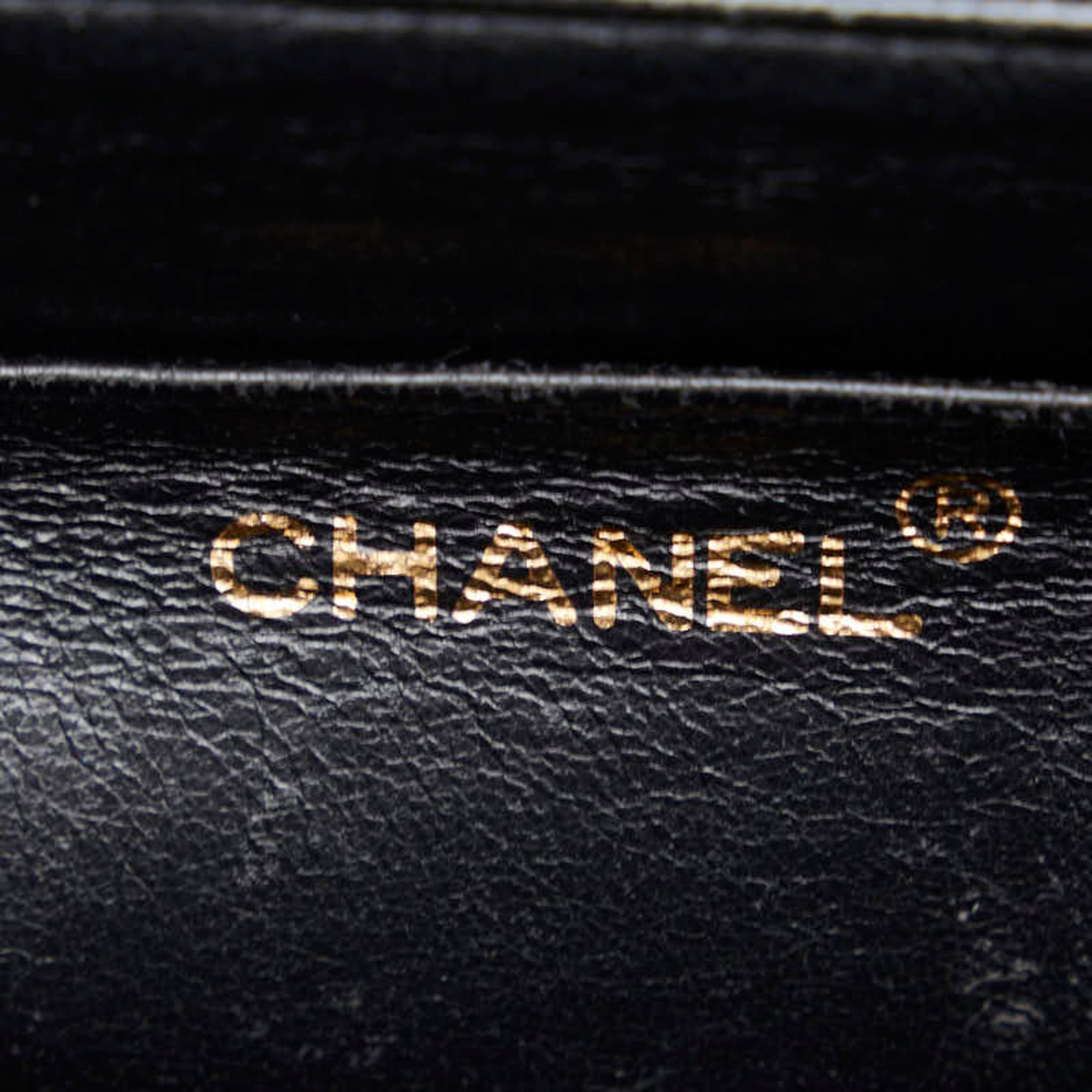 Chanel Black Caviar Leather Handbag (Pre-Owned)