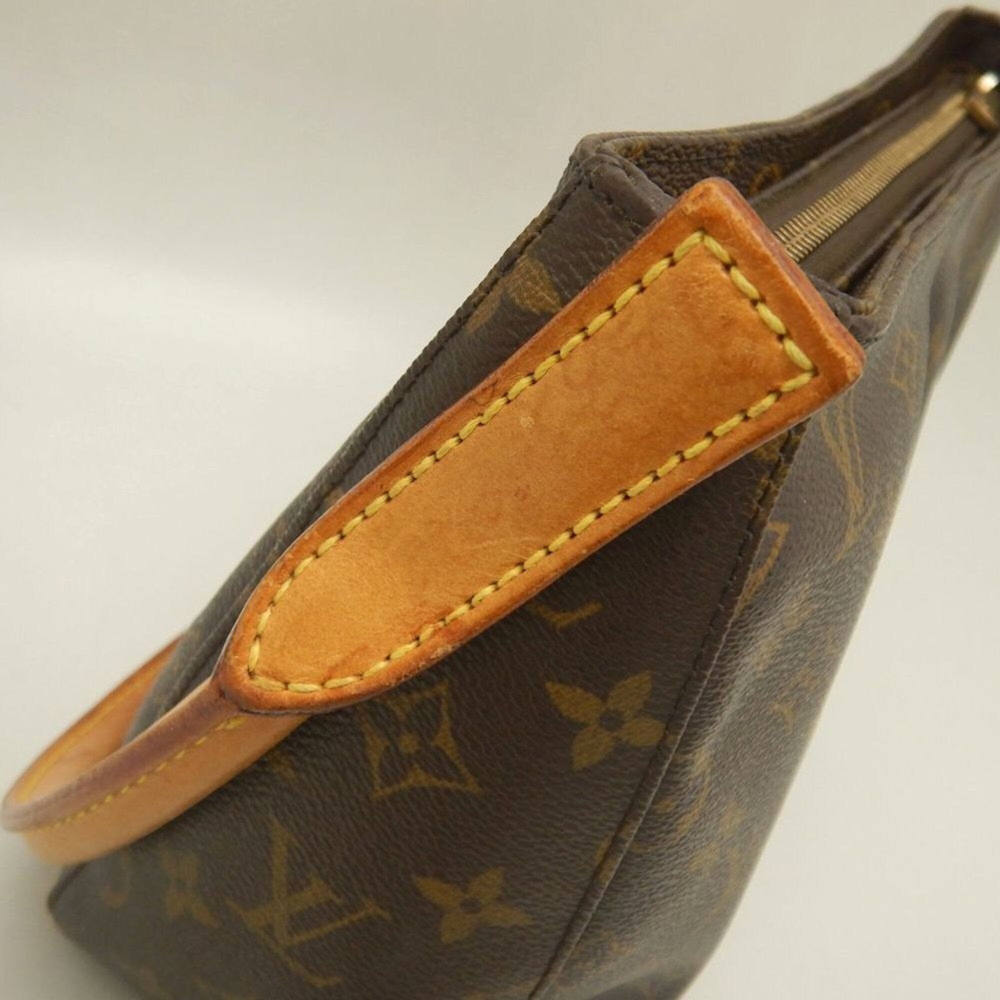 Louis Vuitton Brown Monogram Monogram Shoulder Bag (Pre-Owned)