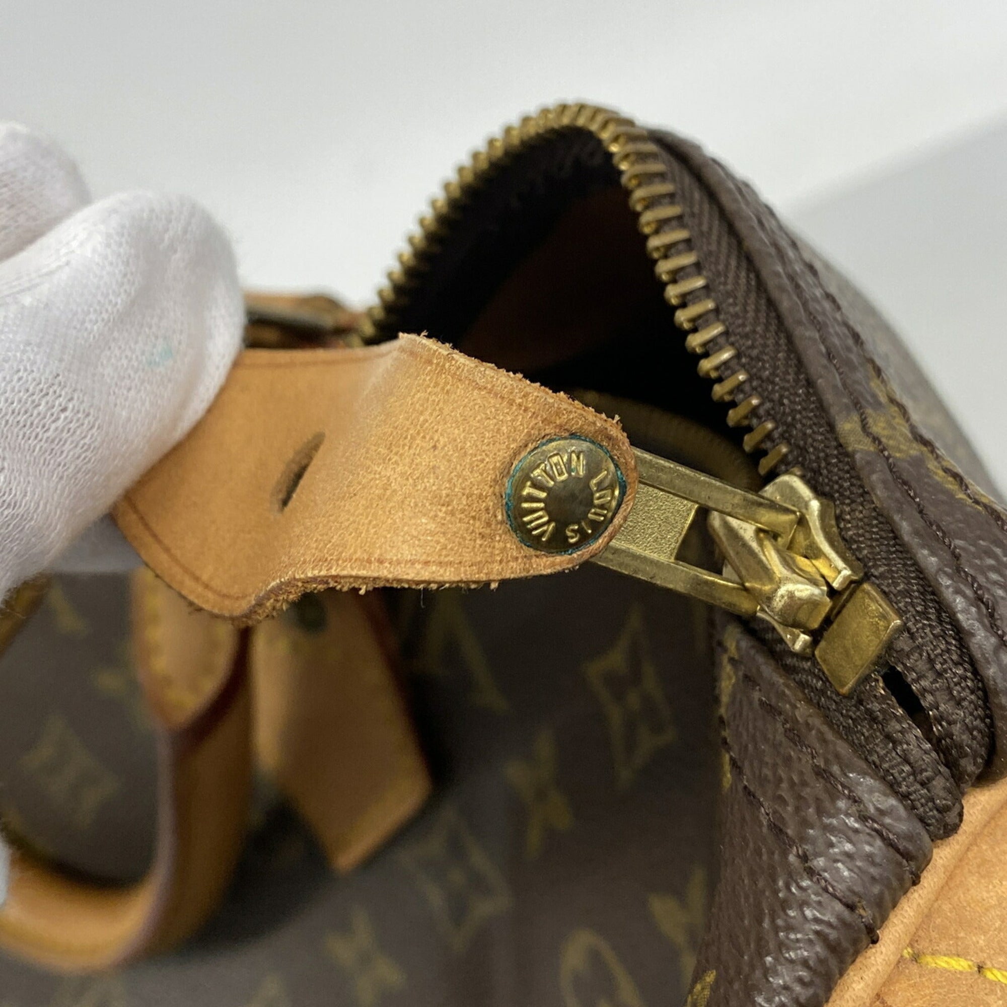 Louis Vuitton Brown Handbag (Pre-Owned)