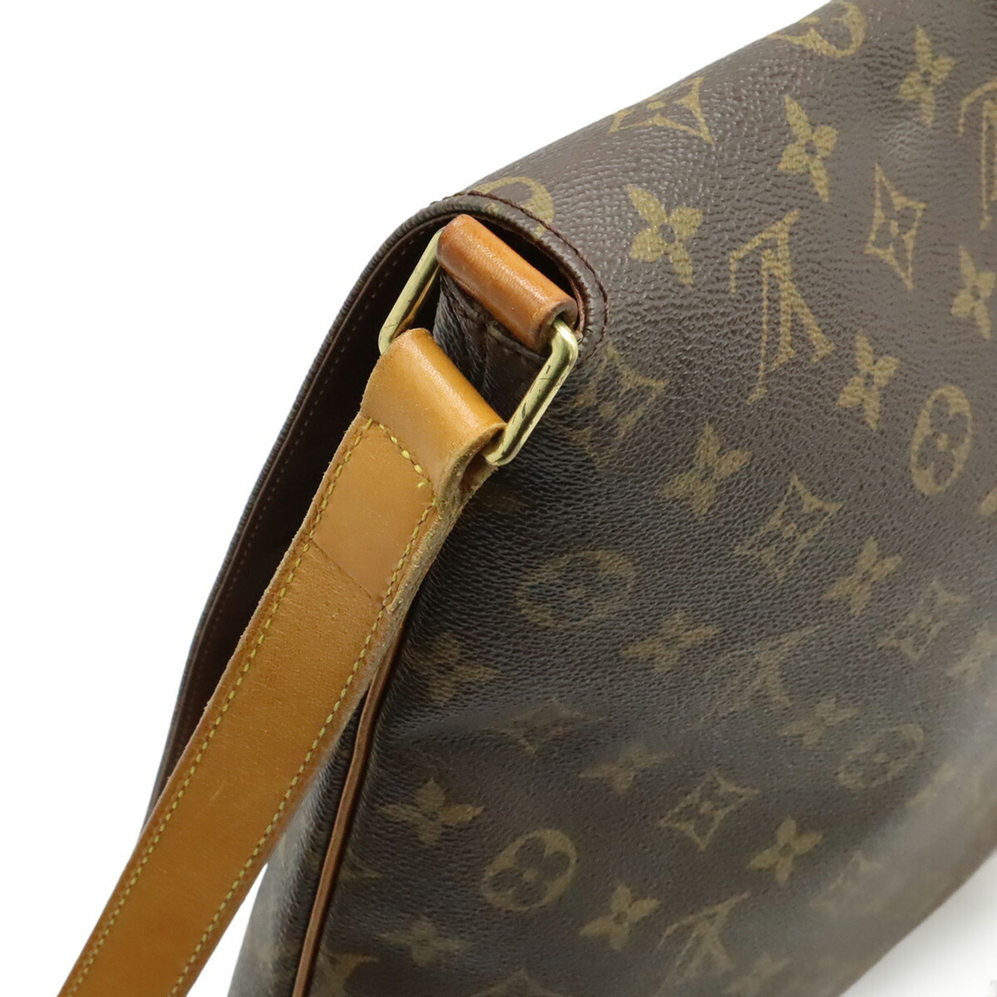 Louis Vuitton Brown Monogram Monogram Shoulder Bag (Pre-Owned)