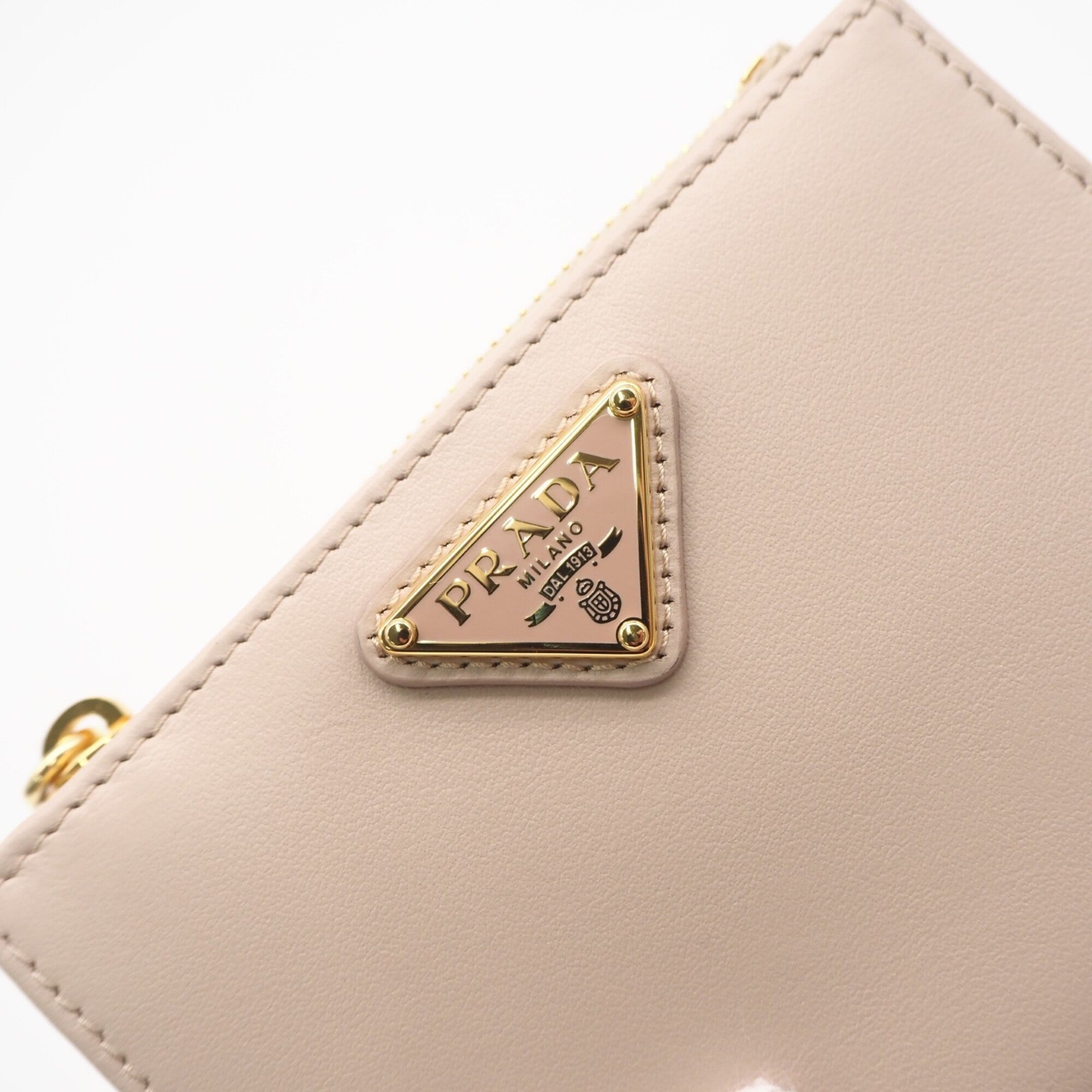 Prada Beige Leather Wallet (Bi-Fold) (Pre-Owned)