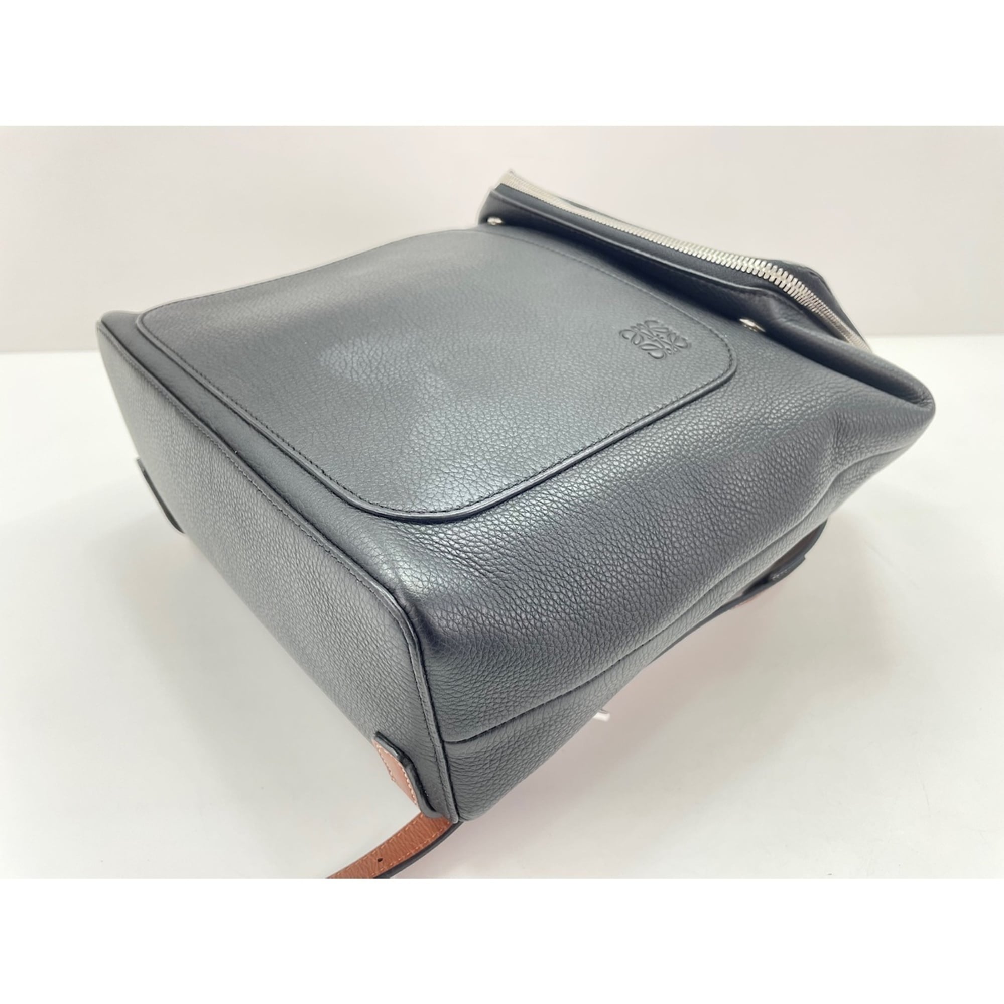 Loewe Black Leather Backpack (Pre-Owned)