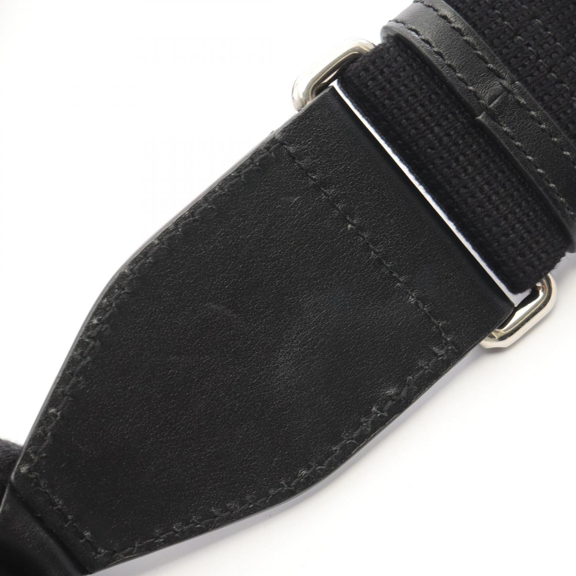 Gucci Black Leather Messenger Bag Shoulder Bag (Pre-Owned)
