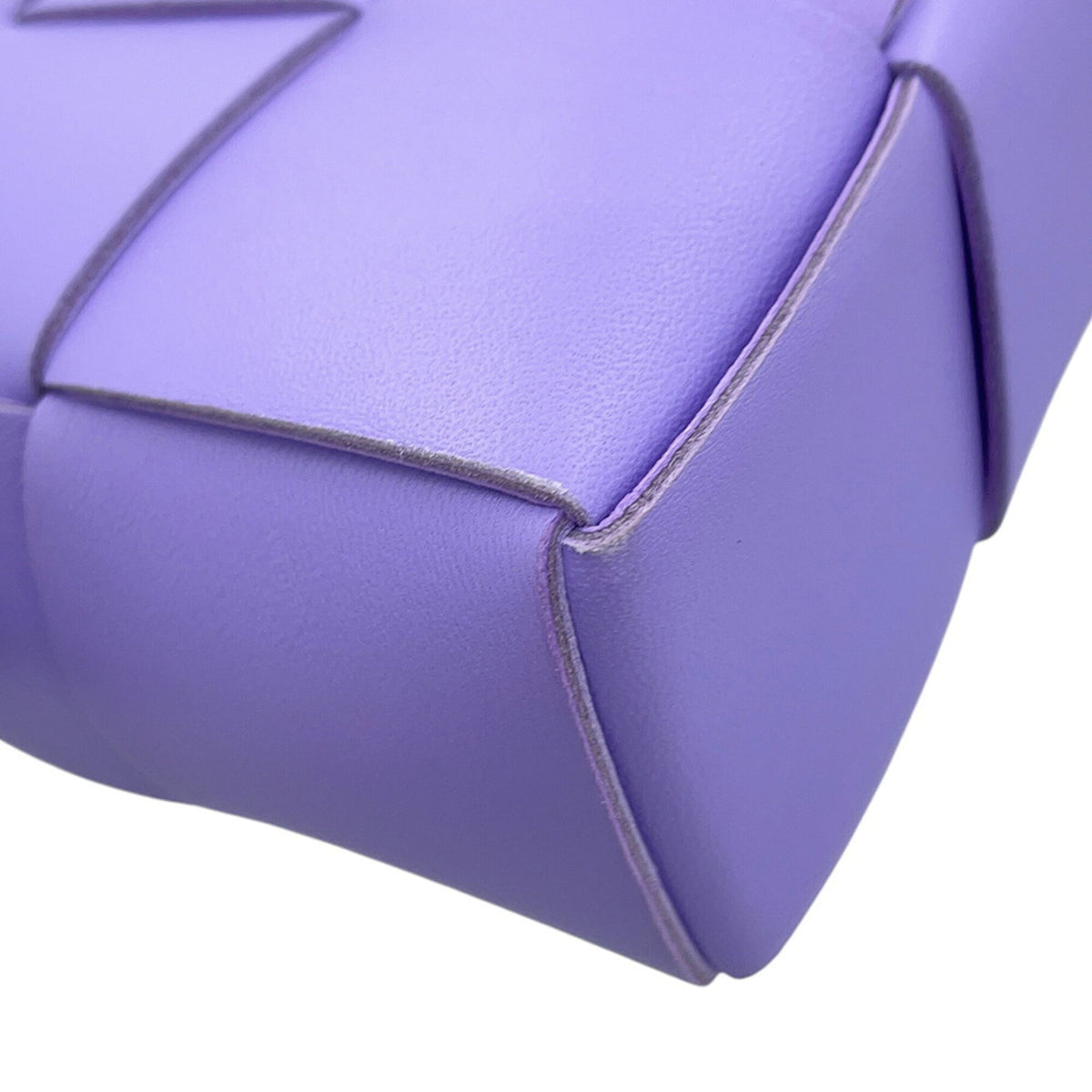 Bottega Veneta Purple Leather Handbag (Pre-Owned)