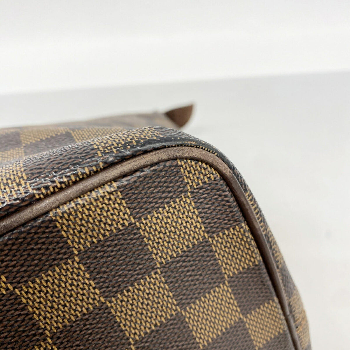 Louis Vuitton Ebene Handbag (Pre-Owned)