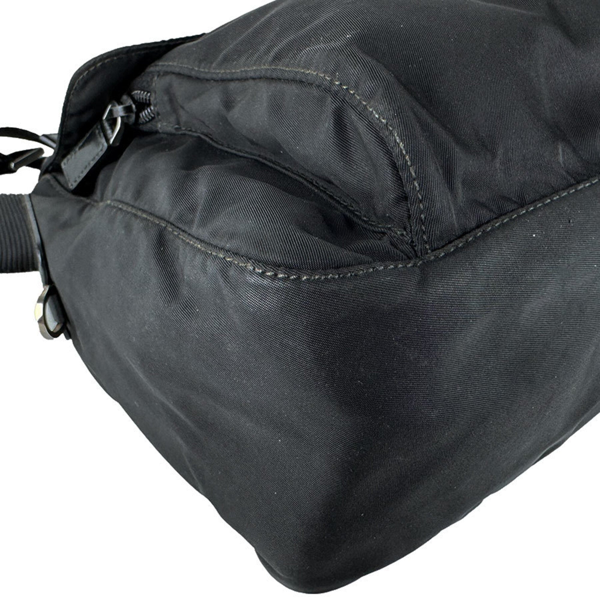 Prada Black Nylon Leather Shoulder Bag (Pre-Owned)
