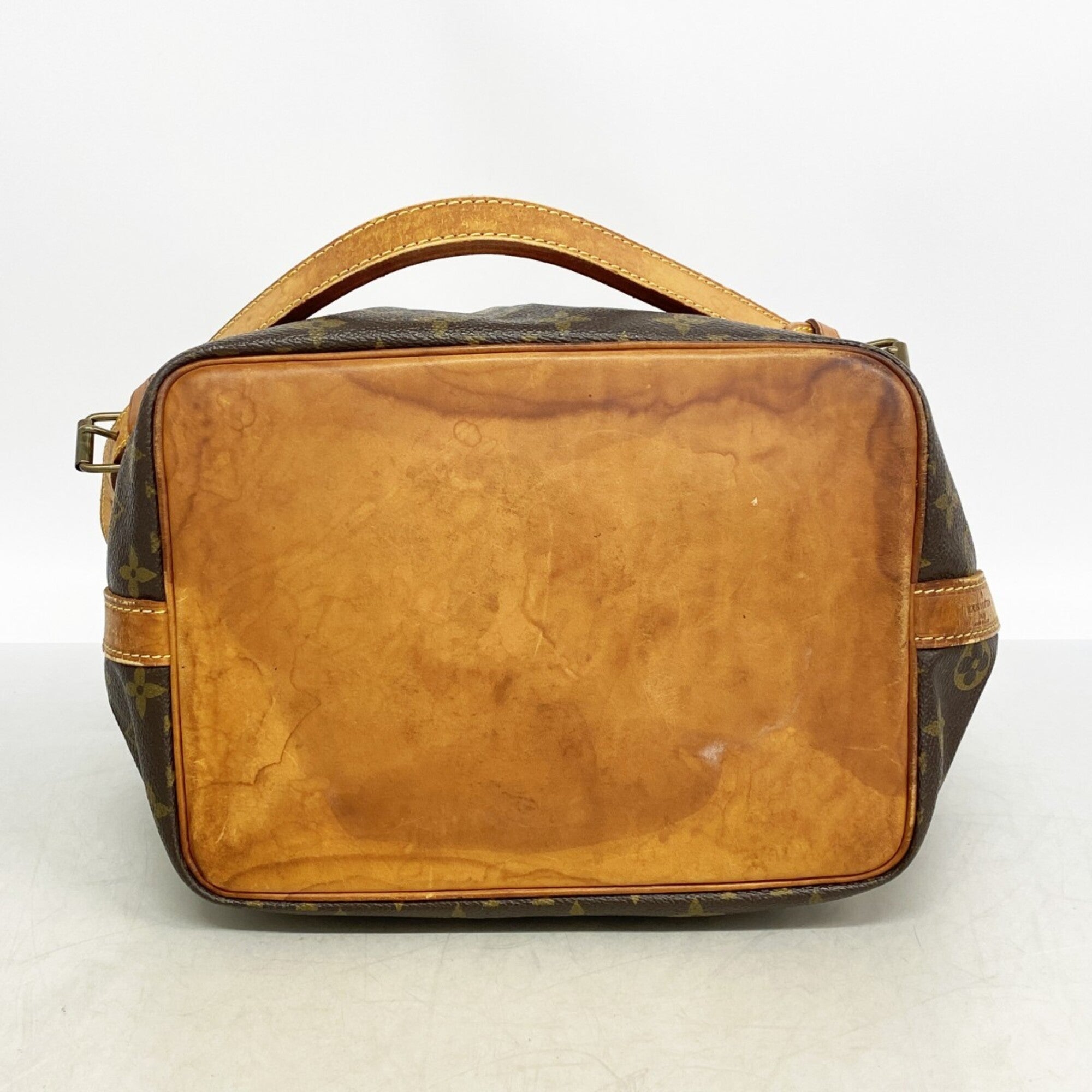Louis Vuitton Brown Shoulder Bag (Pre-Owned)