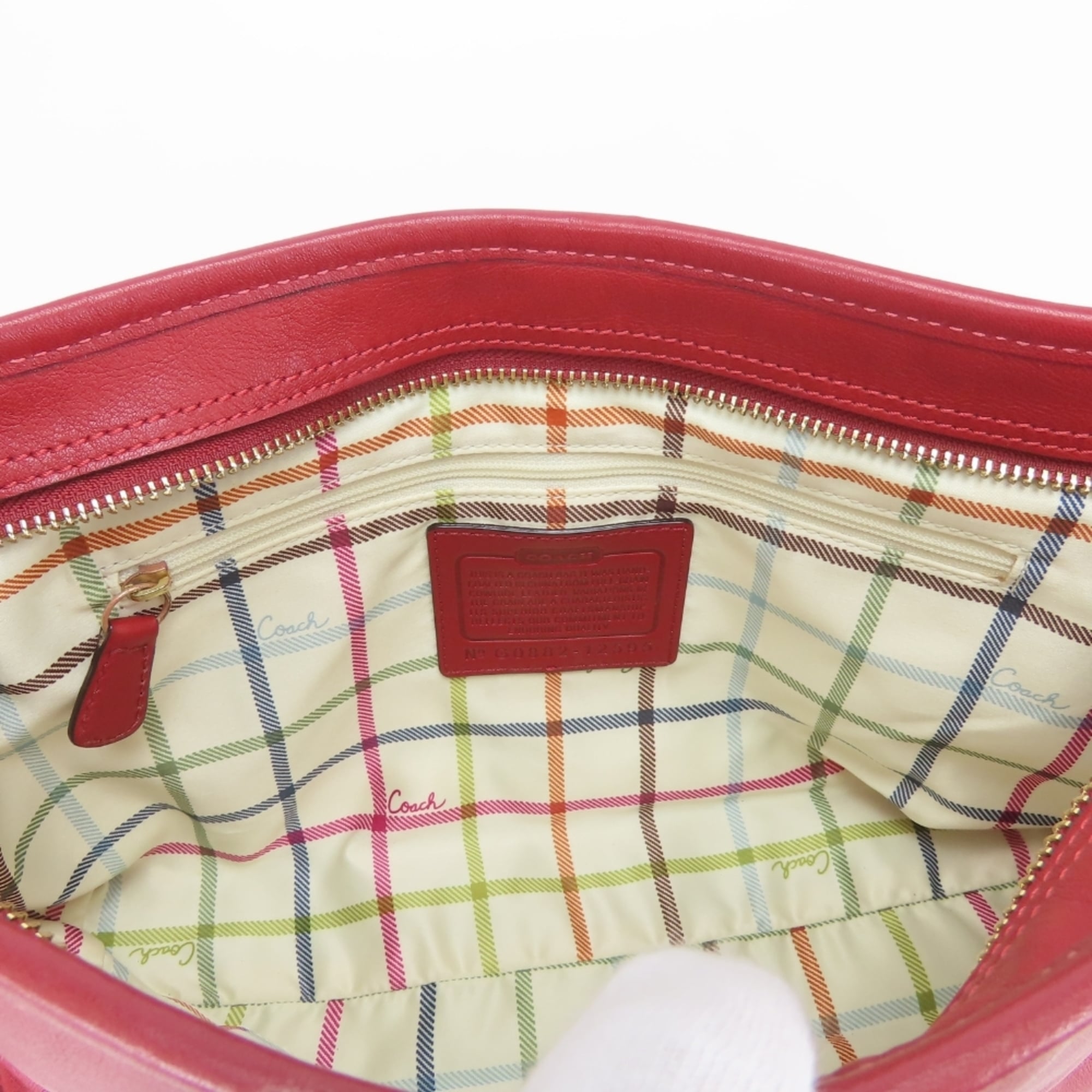 Coach Red Color Leather Shoulder Bag (Pre-Owned)