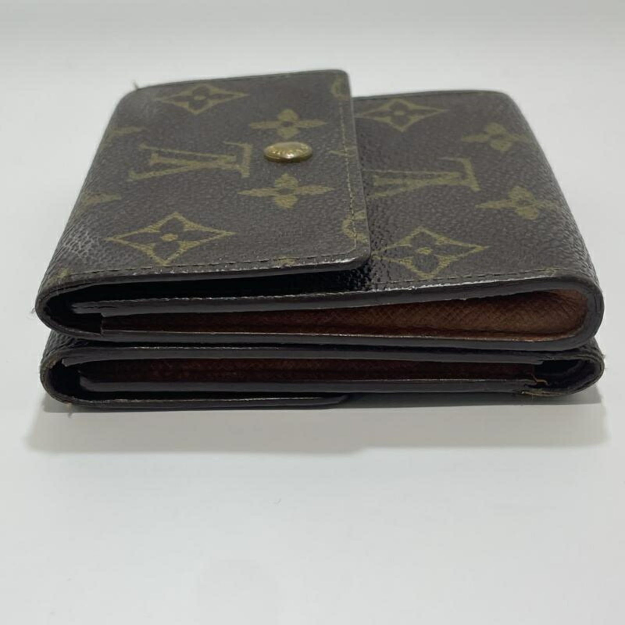 Louis Vuitton Monogram Brown Monogram Wallet (Tri-Fold) (Pre-Owned)