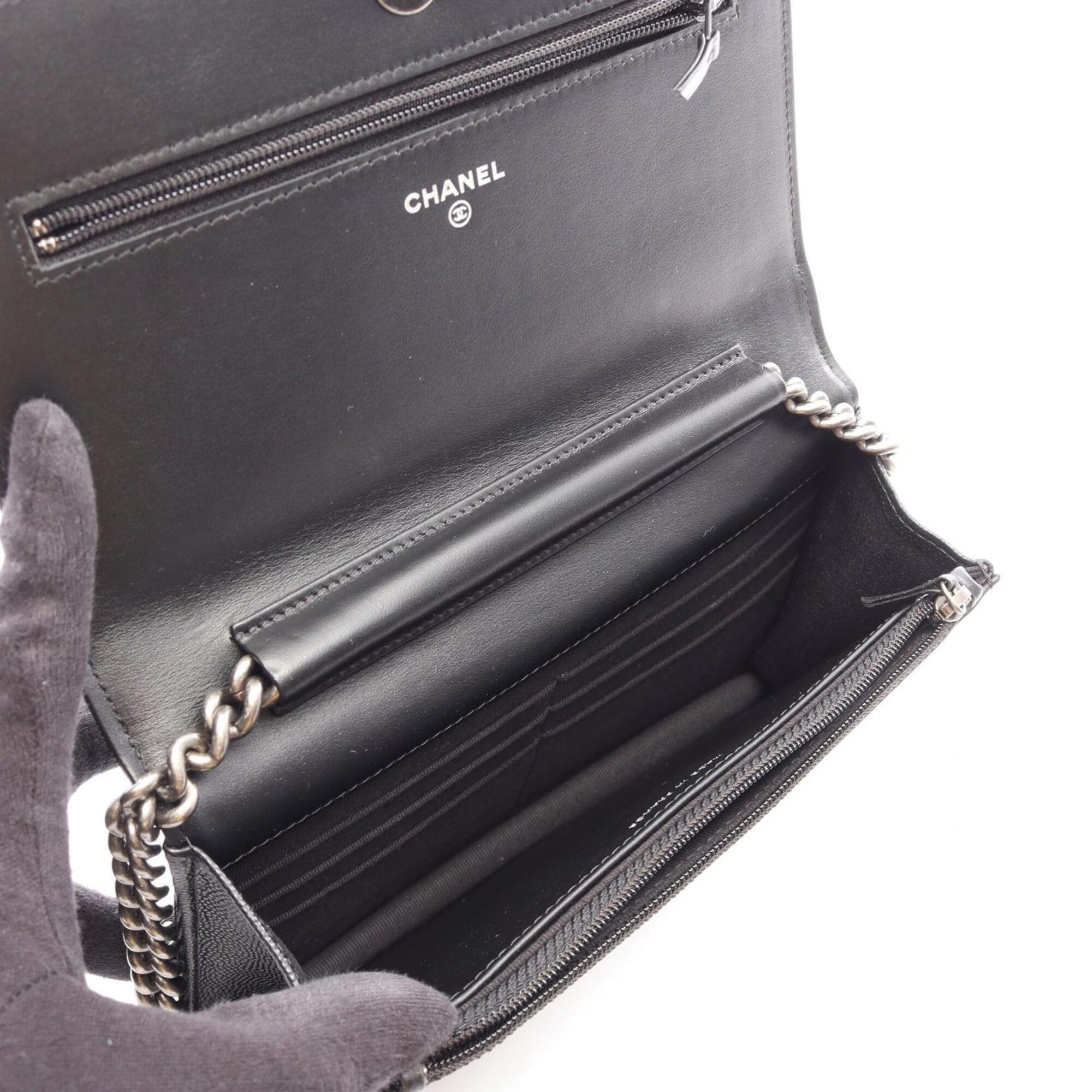 Chanel Black Grained Calfskin Handbag Shoulder Bag (Pre-Owned)