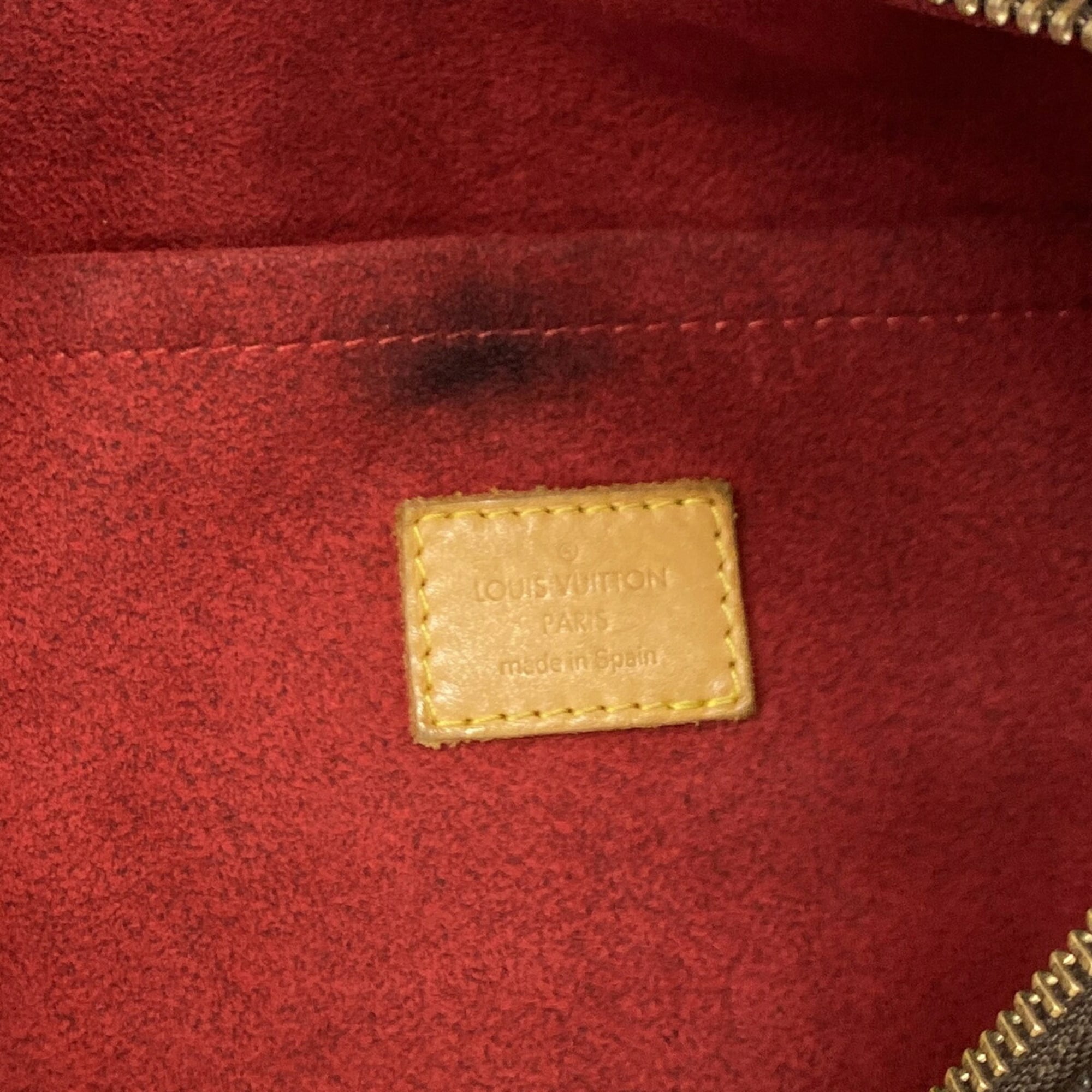 Louis Vuitton Brown Shoulder Bag (Pre-Owned)