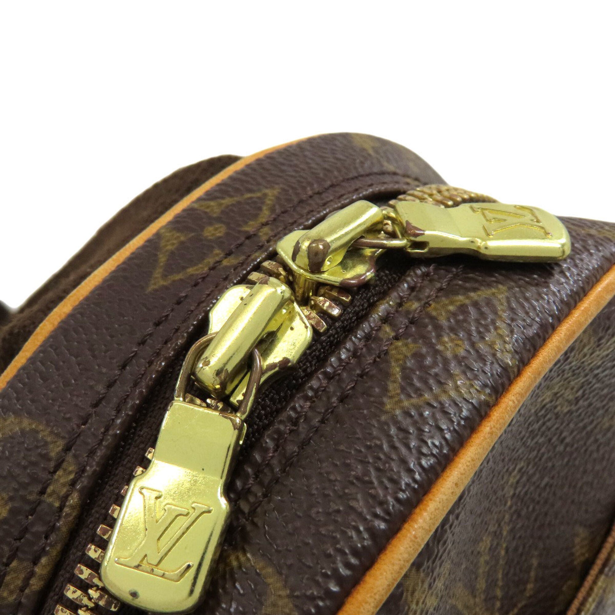 Louis Vuitton Monogram Monogram Canvas Sling Bag (Pre-Owned)
