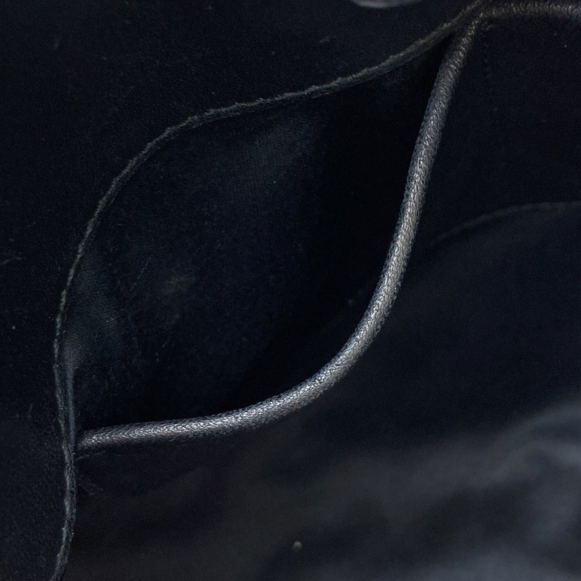 Miu Miu Black Leather Tote Bag (Pre-Owned)
