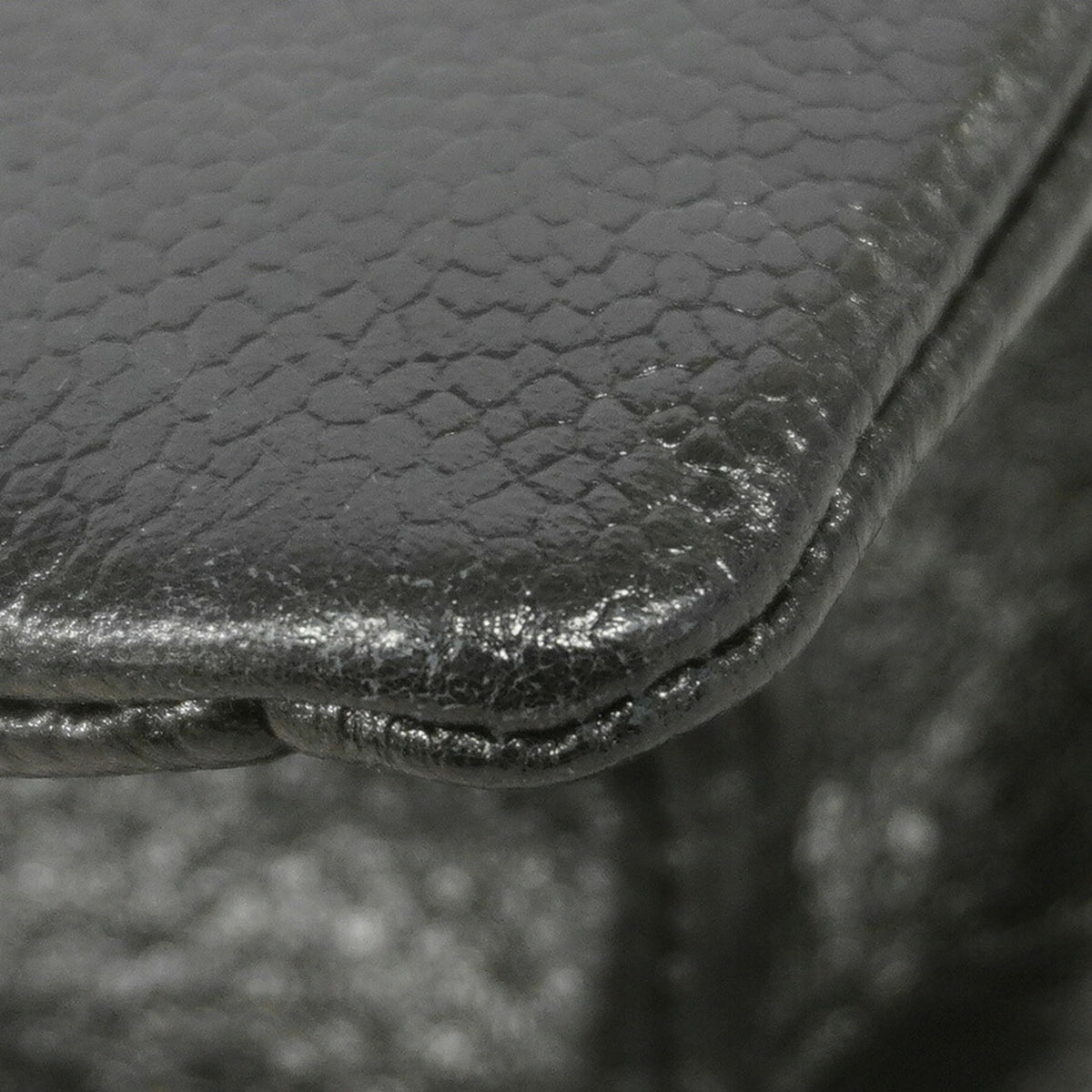Chanel Black Shoulder Bag (Pre-Owned)