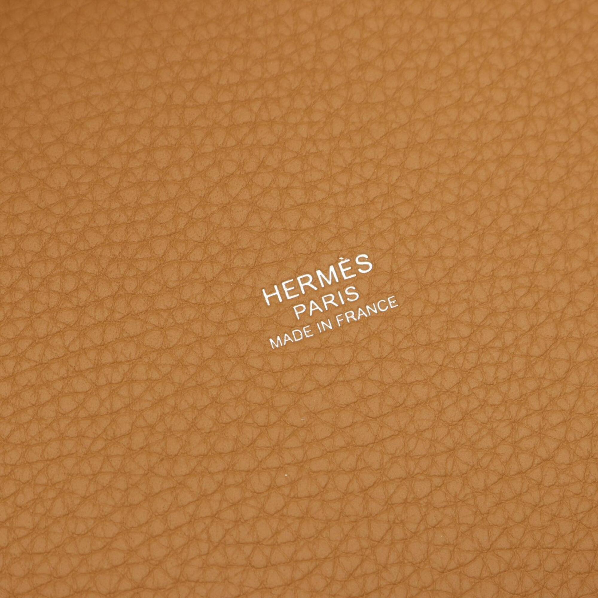 Hermes Beige Taurillon Clemence Leather Handbag (Pre-Owned)