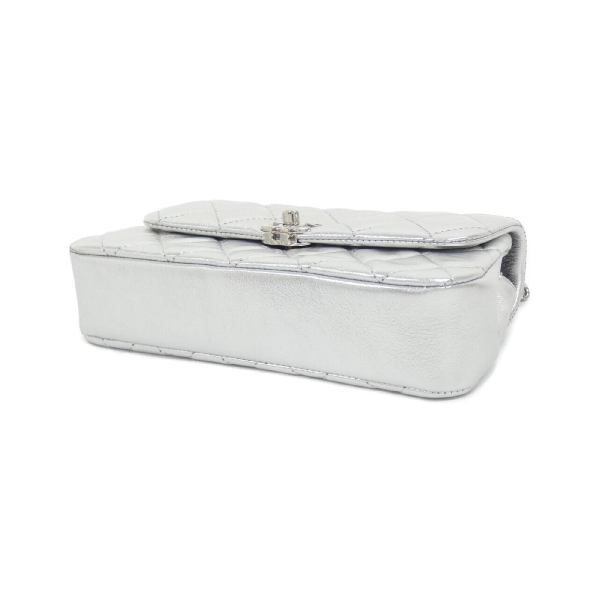 Chanel Silver Leather Handbag Shoulder Bag (Pre-Owned)