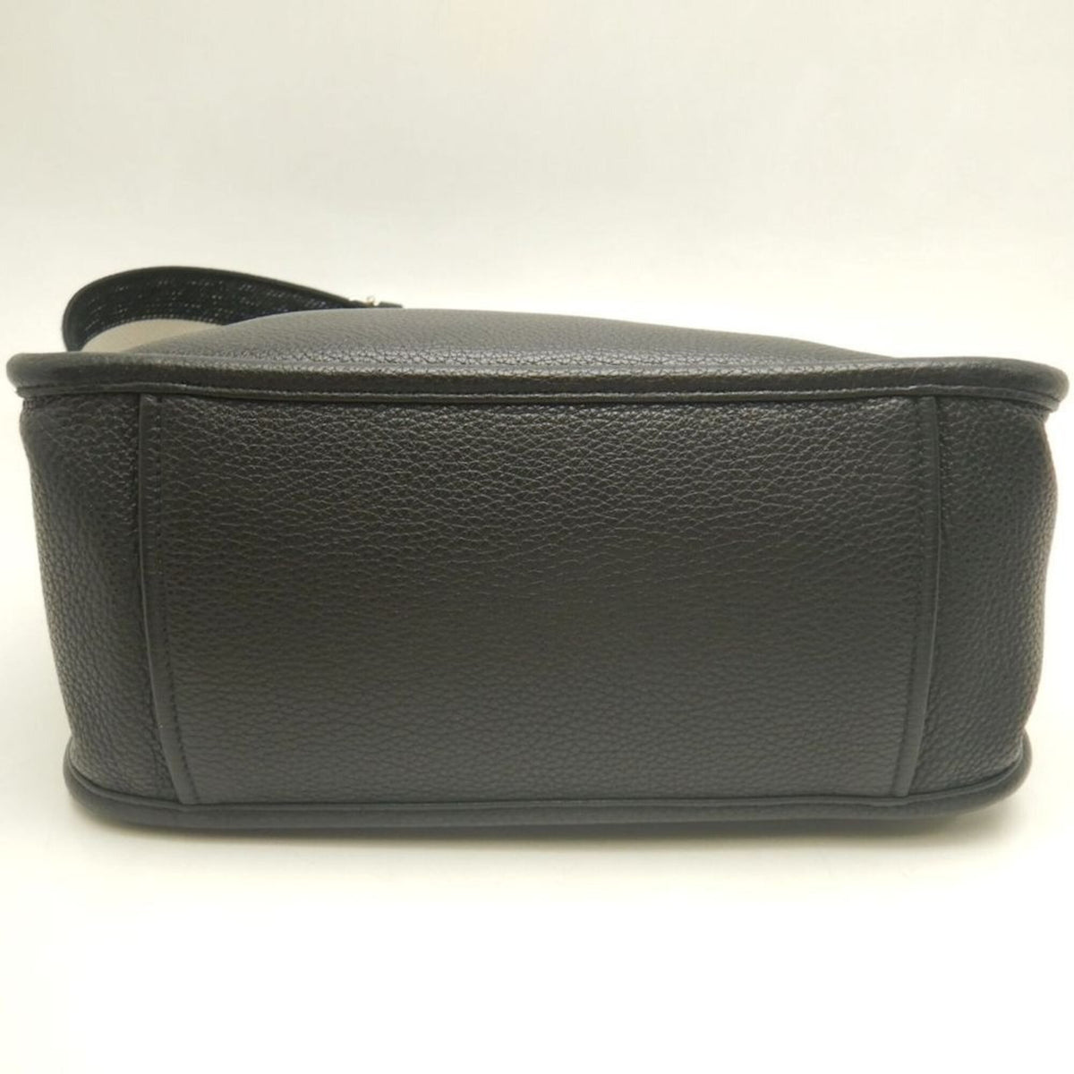 Prada Nero Leather Shoulder Bag (Pre-Owned)