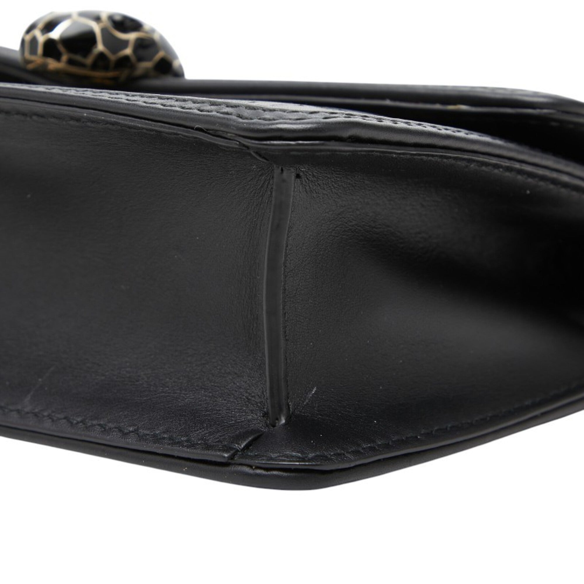 Bvlgari Black Leather Shoulder Bag (Pre-Owned)