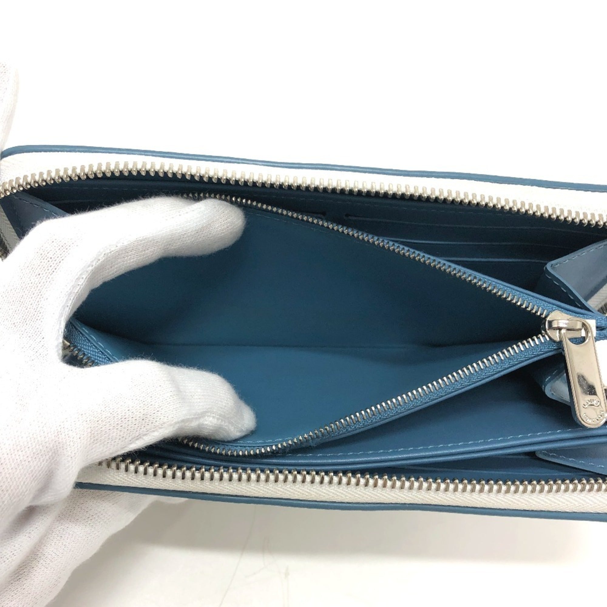 Louis Vuitton White Mahina Leather Long Wallet (Bi-Fold) (Pre-Owned)