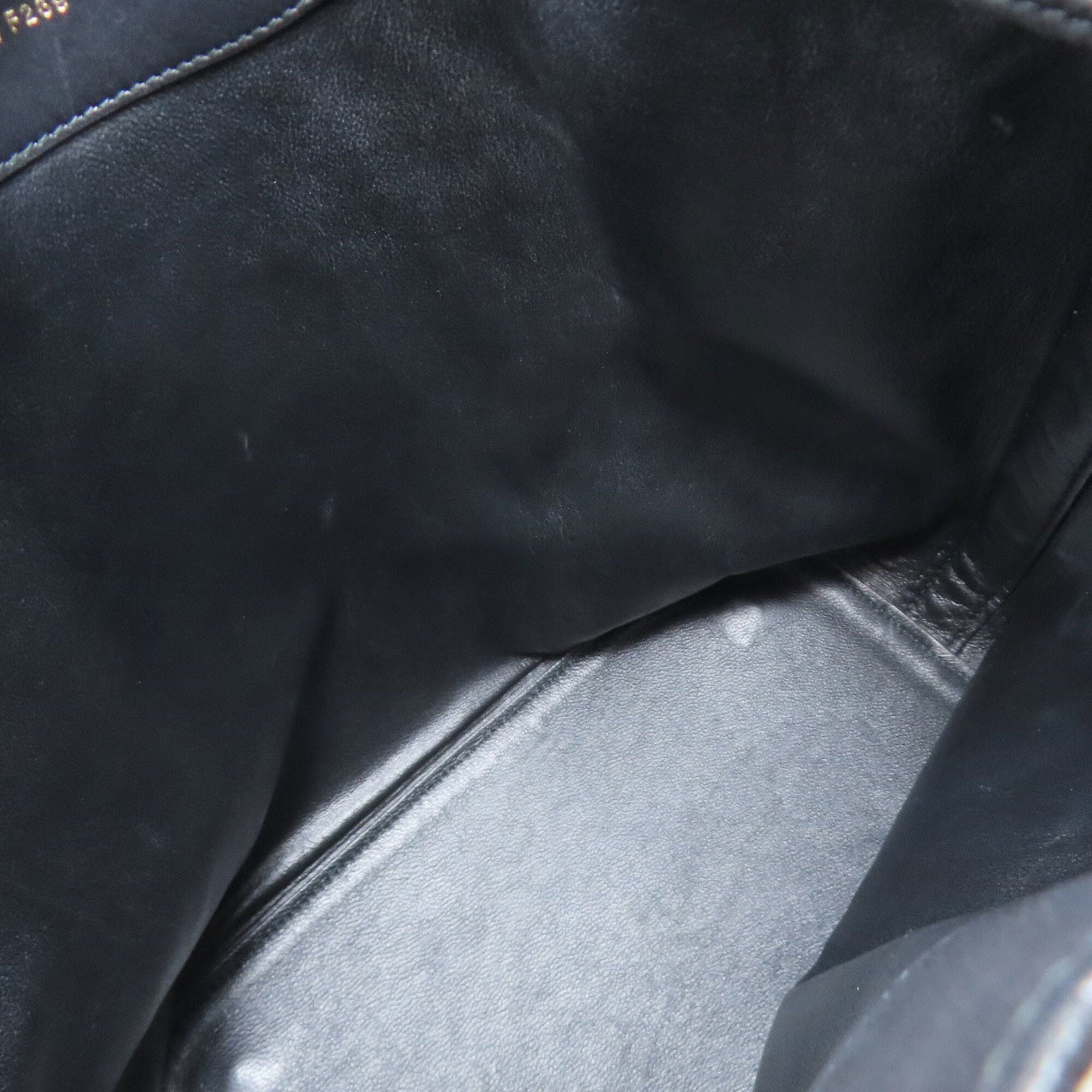 Salvatore Ferragamo Black Leather Pouch Shoulder Bag (Pre-Owned)