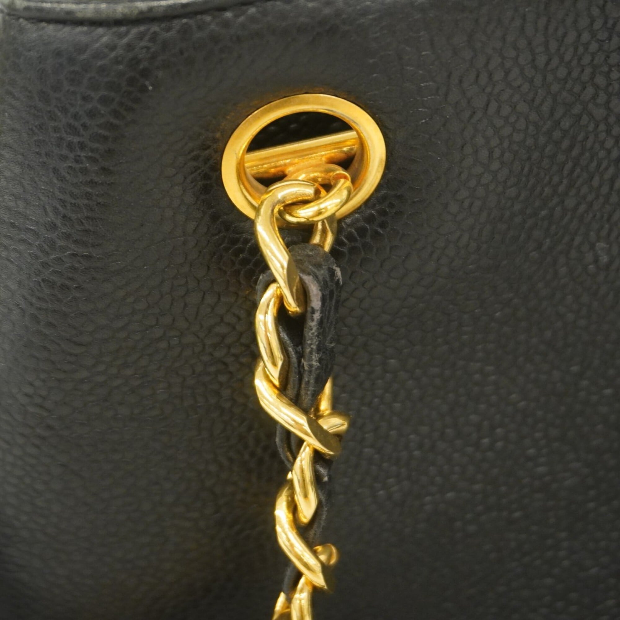Chanel Black Grained Calfskin Shoulder Bag (Pre-Owned)