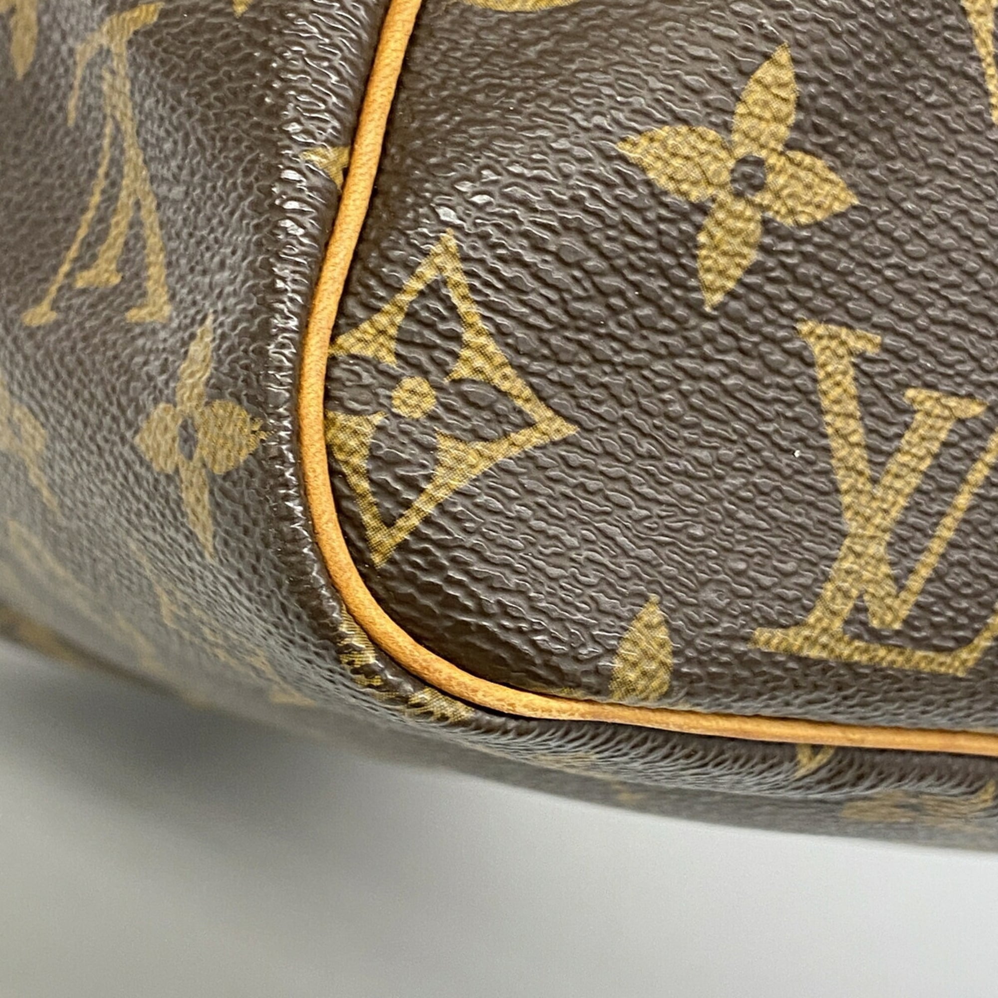 Louis Vuitton Brown Handbag (Pre-Owned)