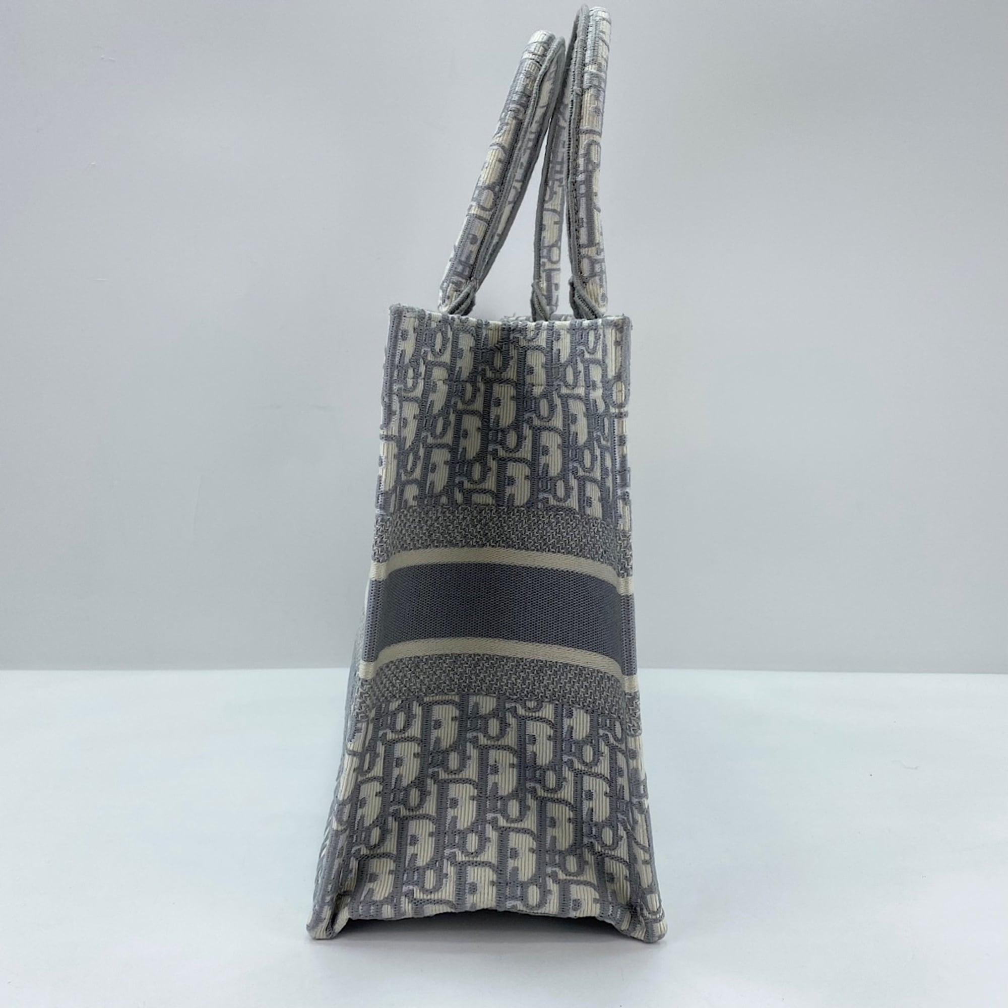 Christian Dior White Tote Bag (Pre-Owned)