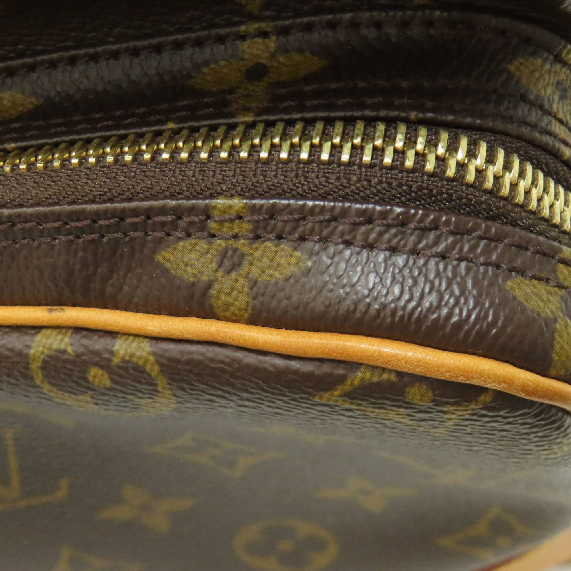 Louis Vuitton Monogram Monogram Monogram Shoulder Bag (Pre-Owned)