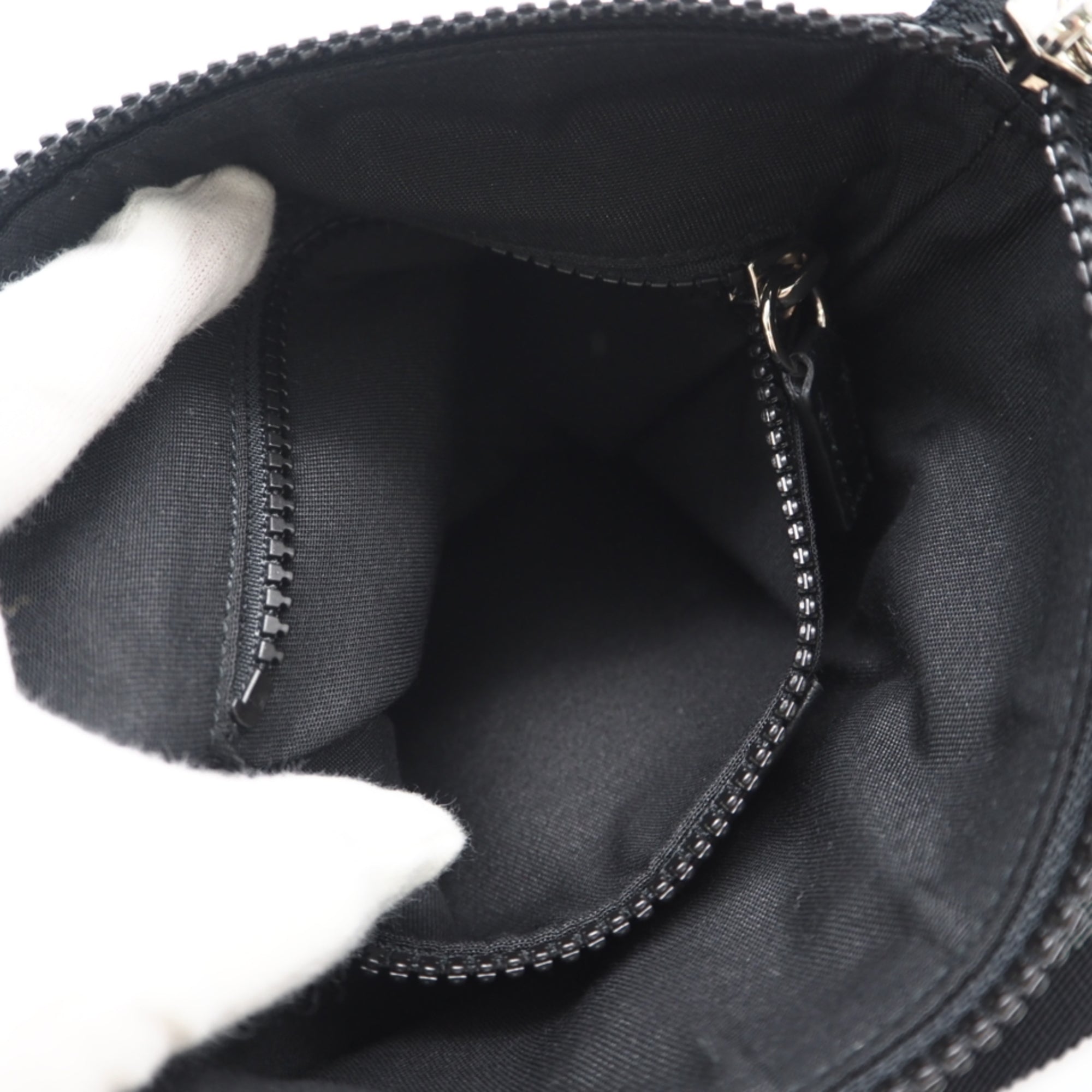 Gucci Black Gray Nylon Leather Shoulder Bag (Pre-Owned)
