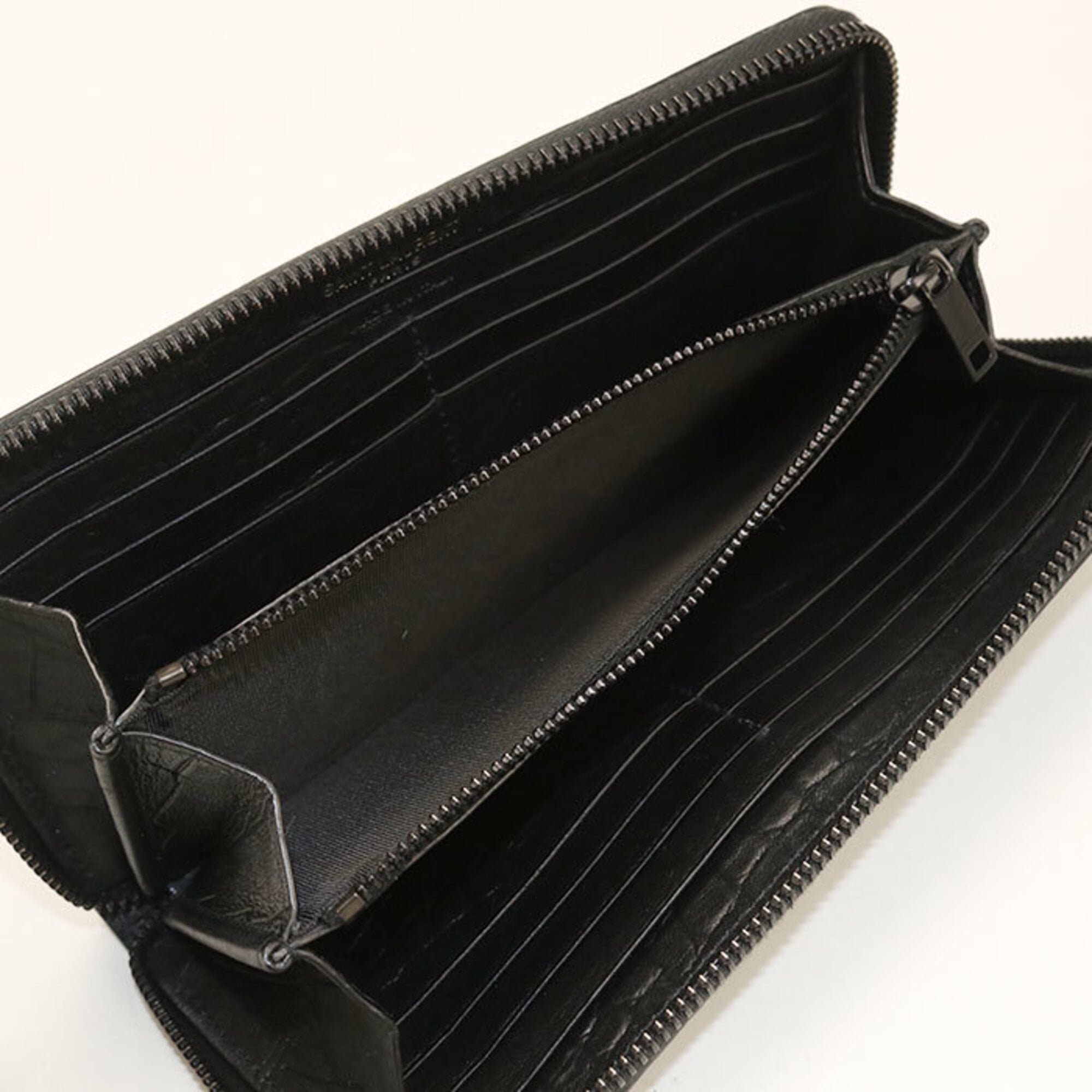Saint Laurent Black Leather Long Wallet (Bi-Fold) (Pre-Owned)